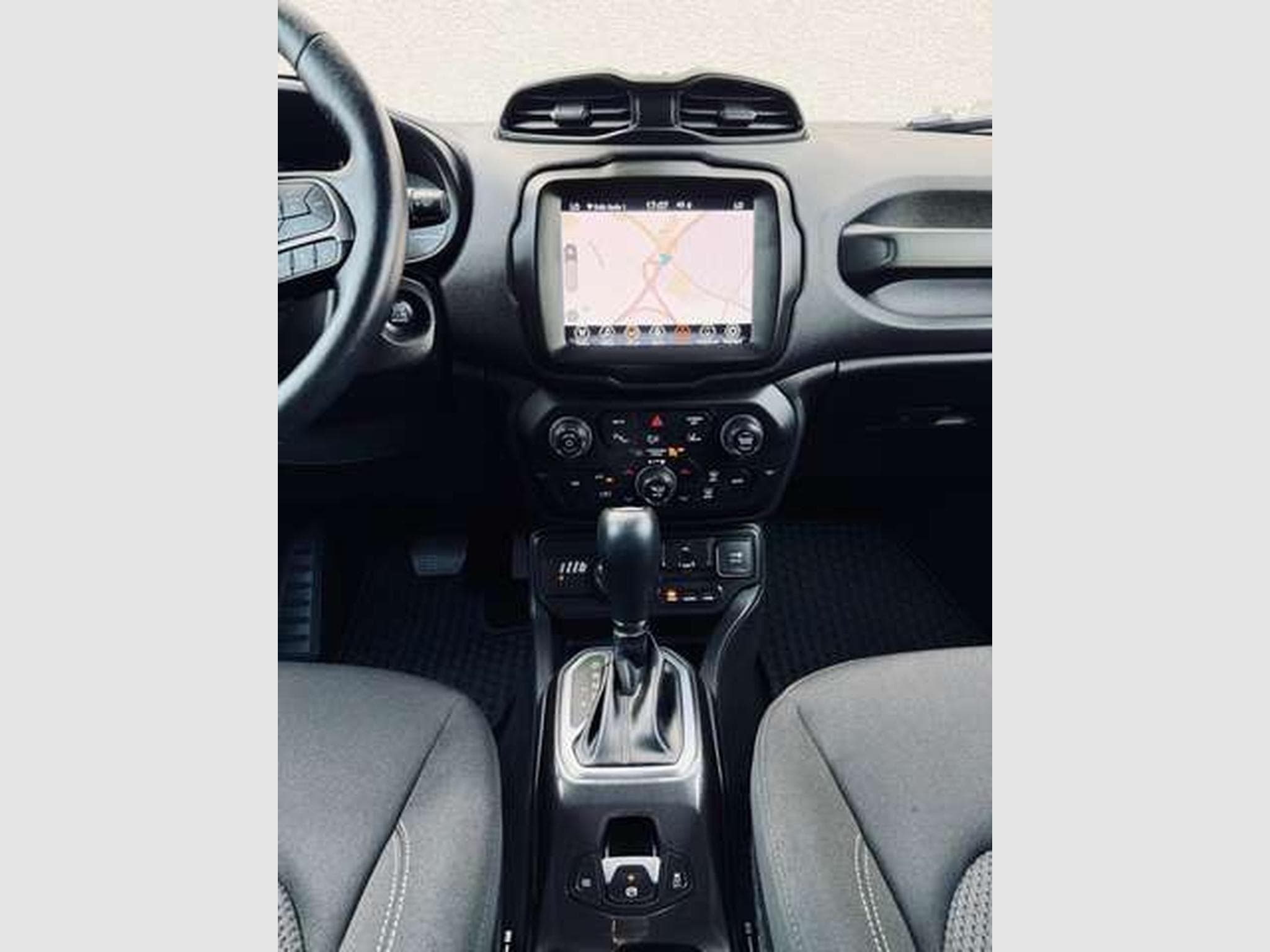 Jeep Renegade Renegade PHEV 1.3 T4 AWD S DDCT Garantie✅✅✅ (2022) - Photo 8
