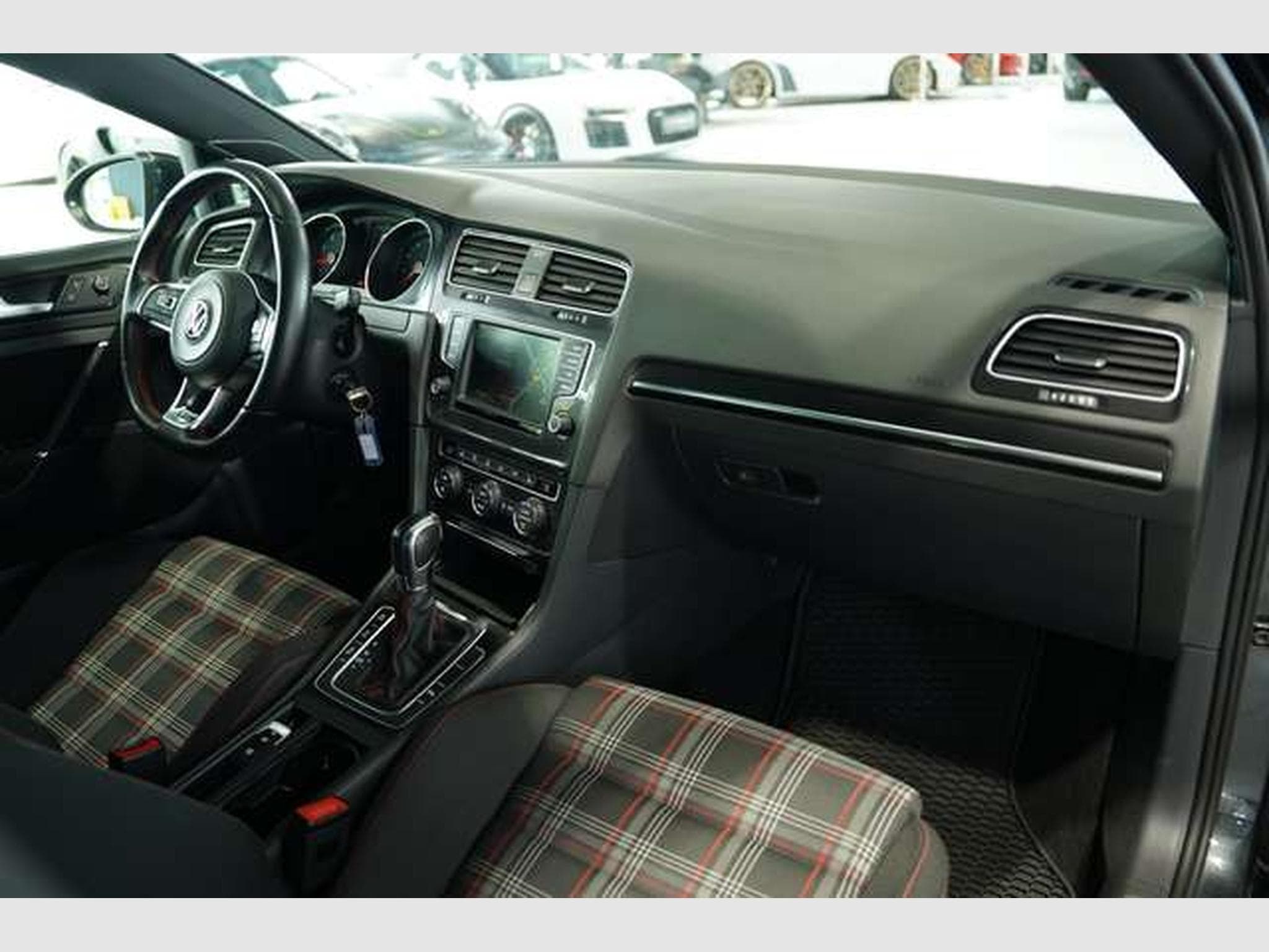 VW Golf GTI Performance BMT *Dynaudio *ACC *Navi (2015) - Photo 17