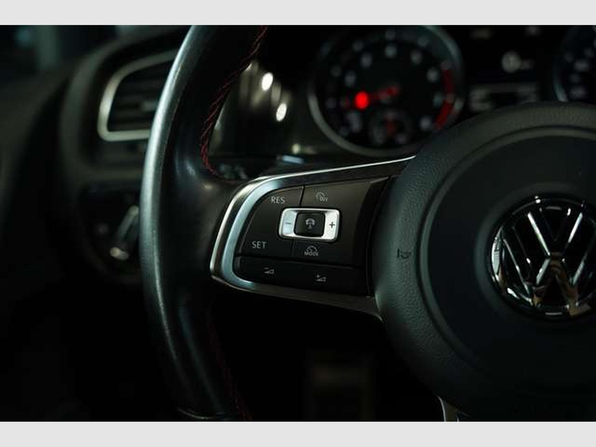 VW Golf GTI Performance BMT *Dynaudio *ACC *Navi (2015) - Photo 39