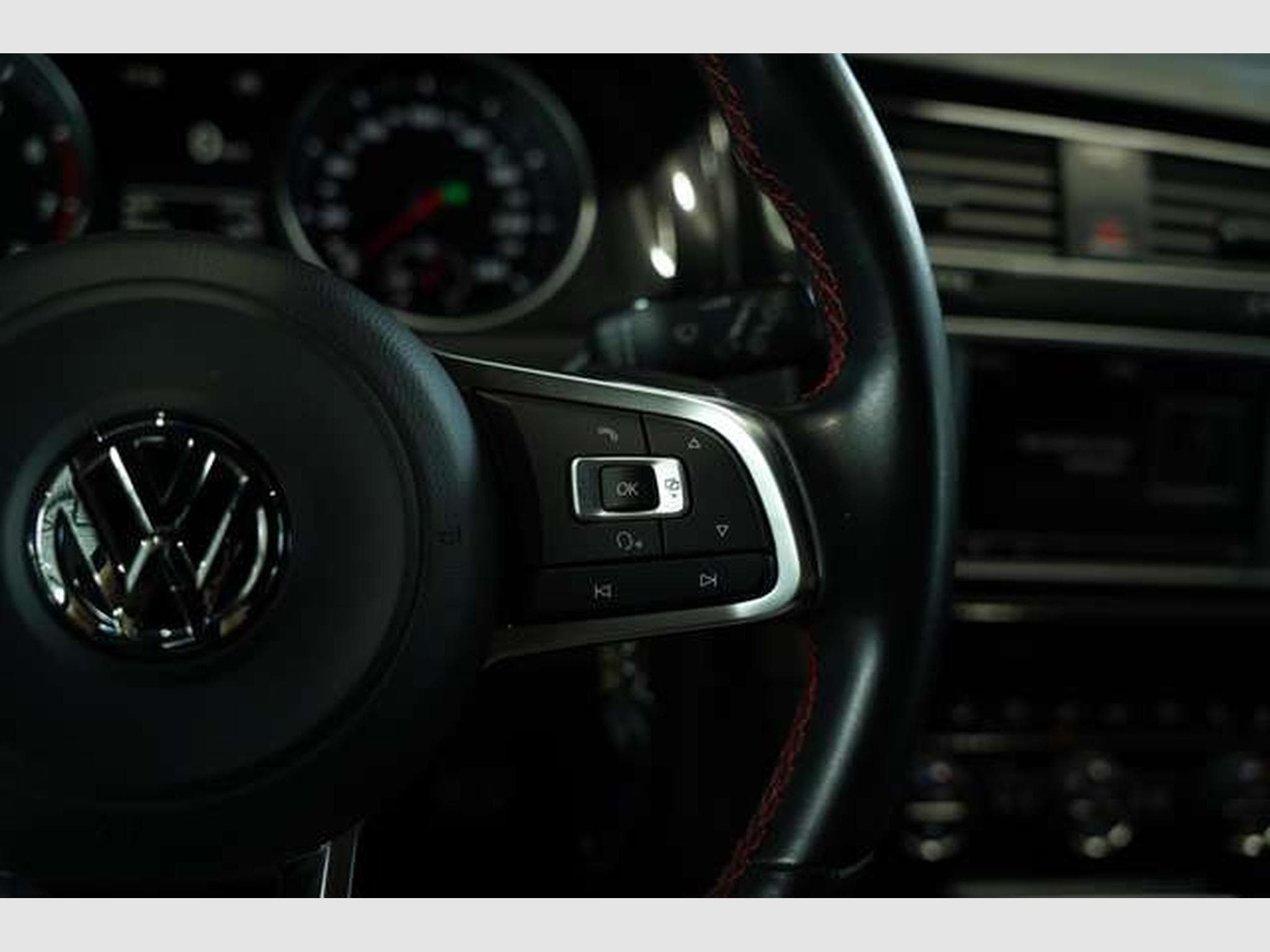 VW Golf GTI Performance BMT *Dynaudio *ACC *Navi (2015) - Photo 40
