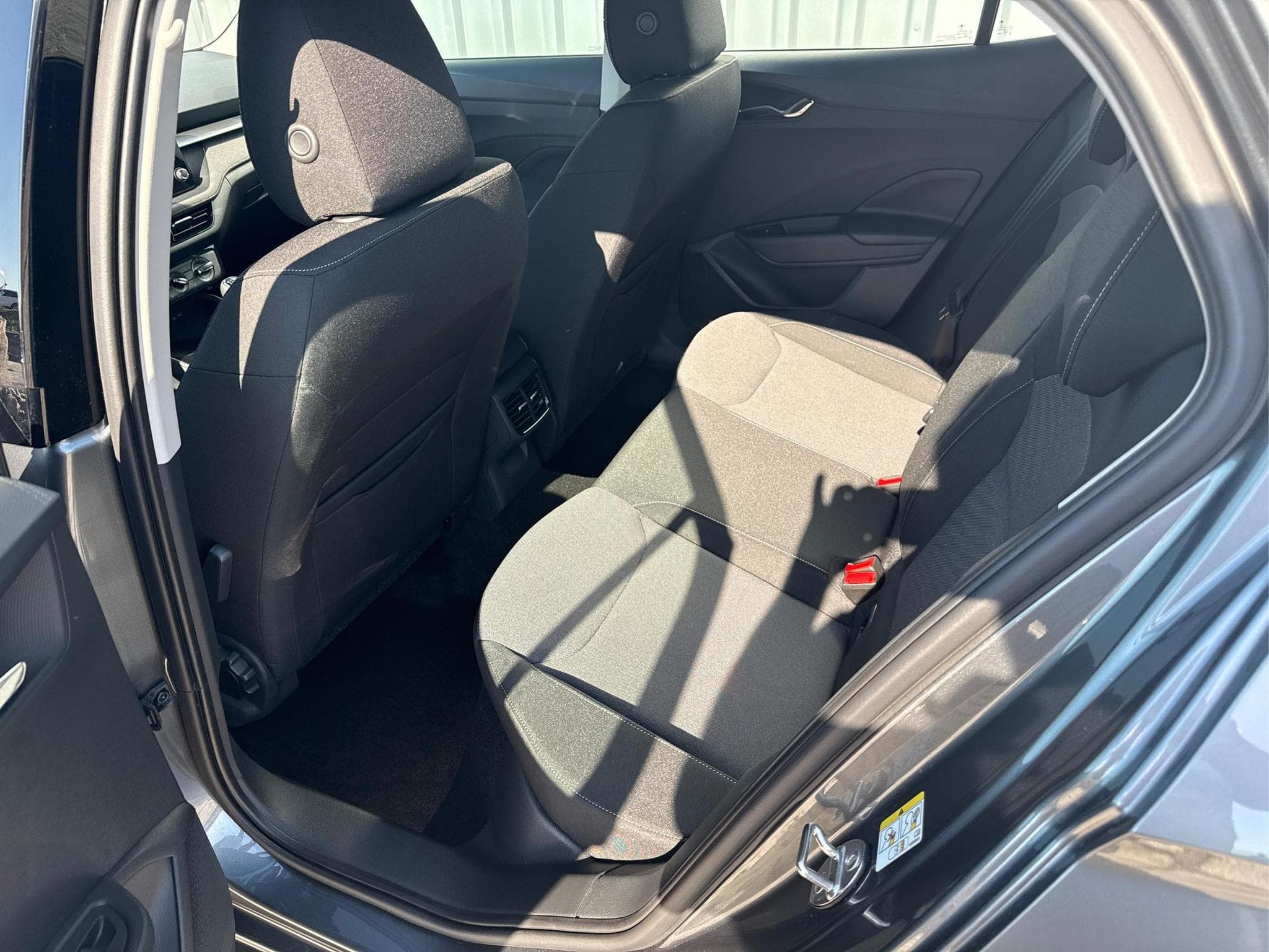 Skoda Fabia EXTRA PLUS 1.0 (2026) - Photo 6