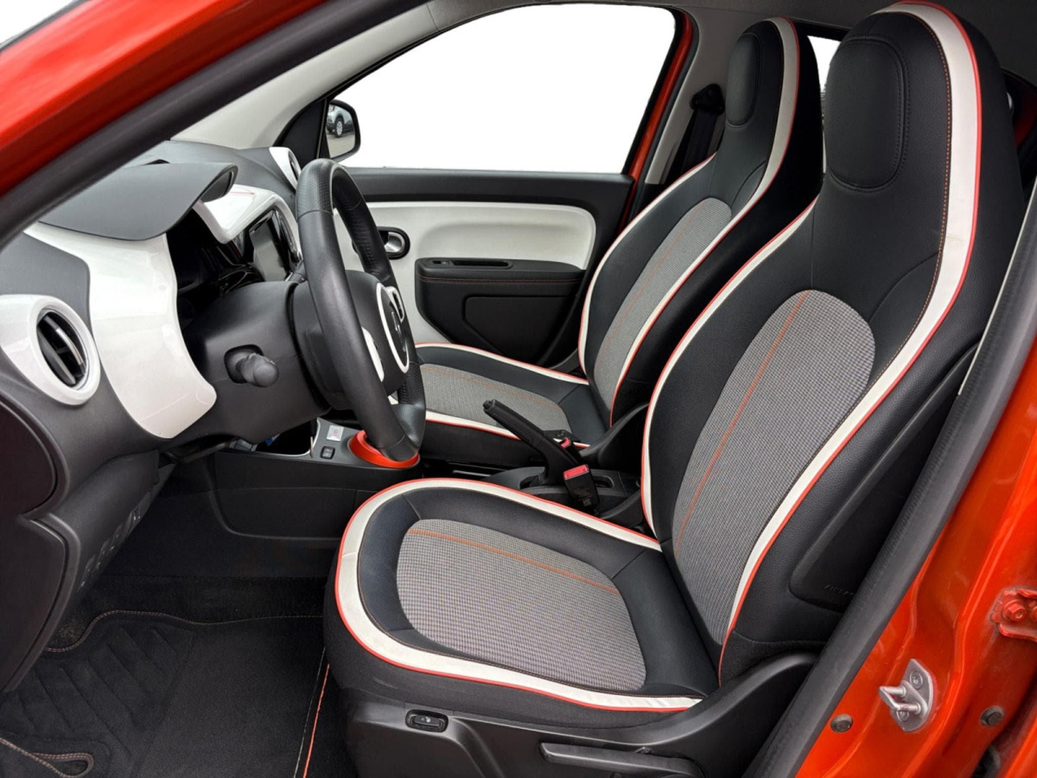 Renault Twingo E-Tech 24kwh R80 VIBES B-buy (2021) - Foto 8
