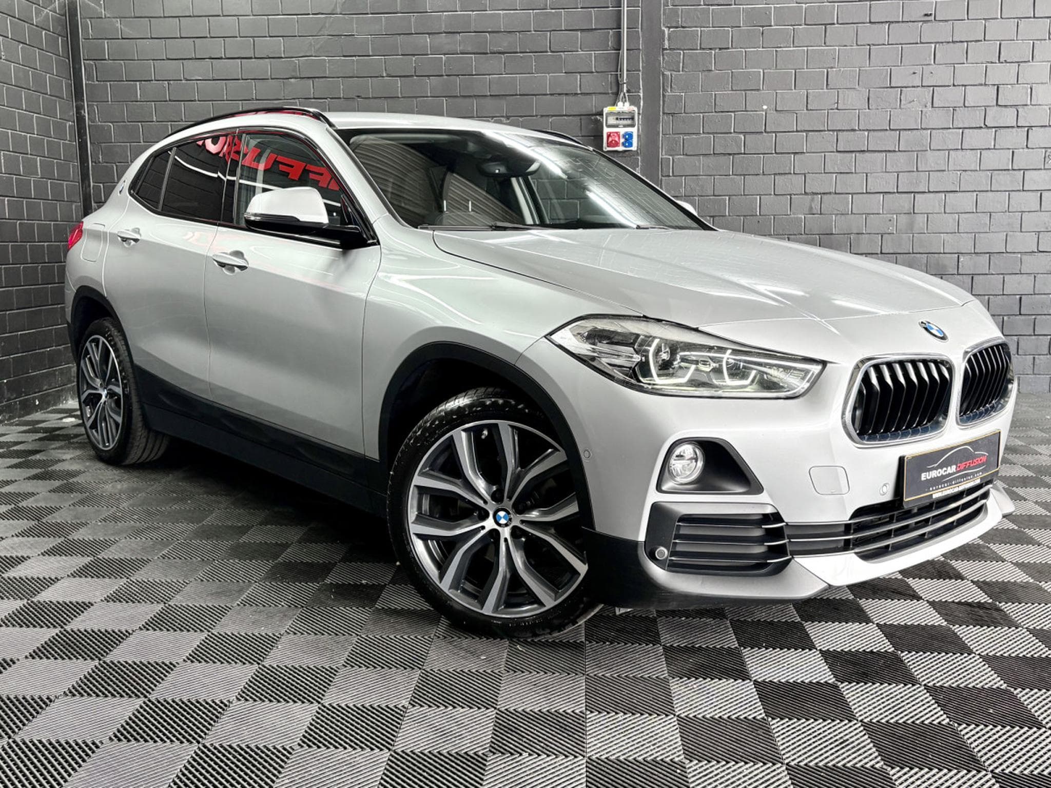BMW X2 18i sDrive *CAMERA* *PDC* SIEGES CHAUFF.* (2019) - Foto 3