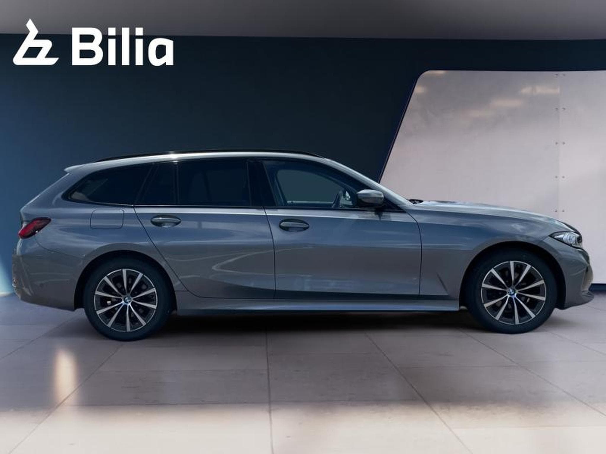 BMW 316 316d Touring (2024) - Photo 4
