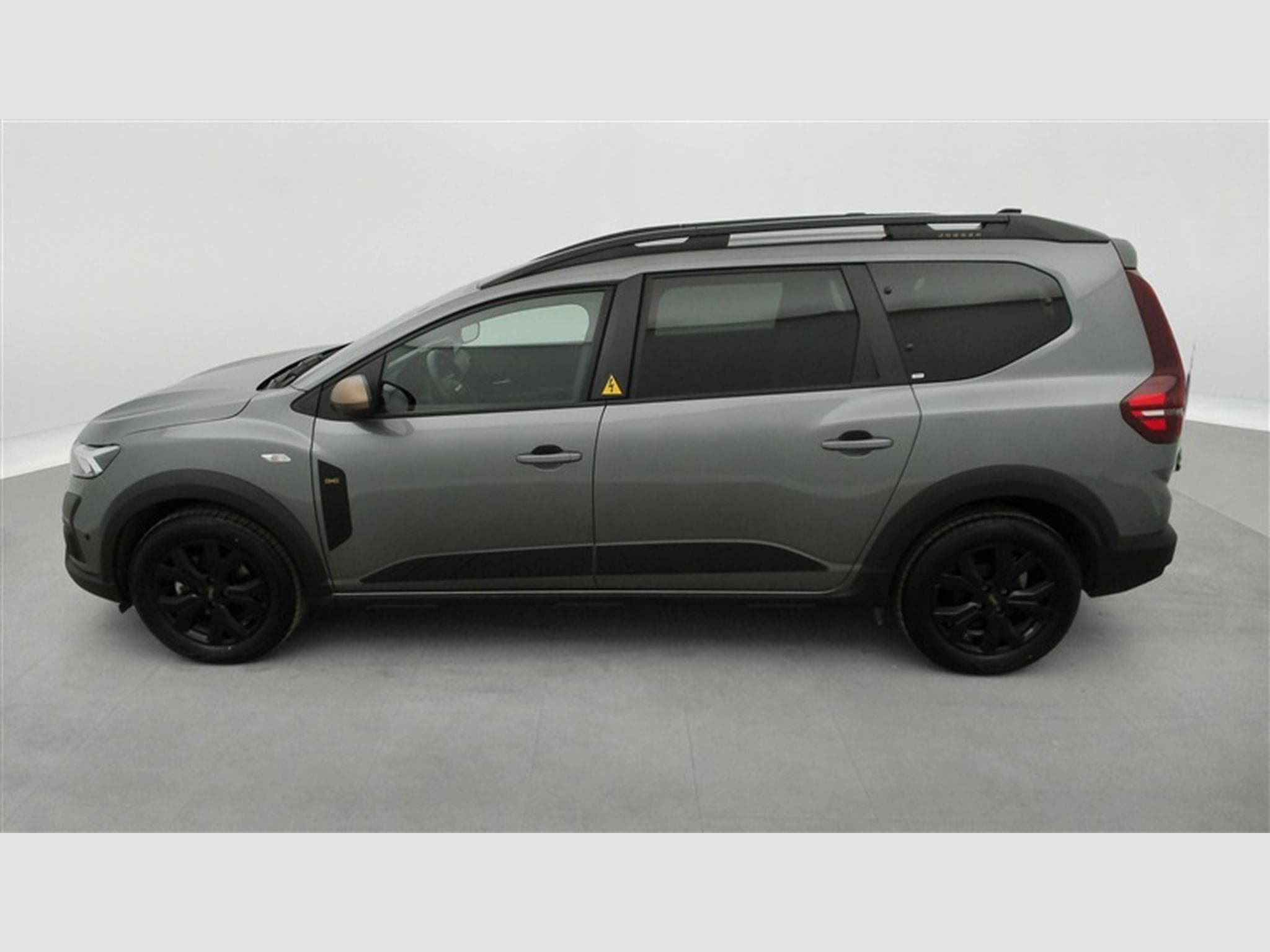 Dacia Jogger Hybrid 1.6 Extreme 7PL / NAVI / CARPLAY / CAMERA (2025) - Photo 3