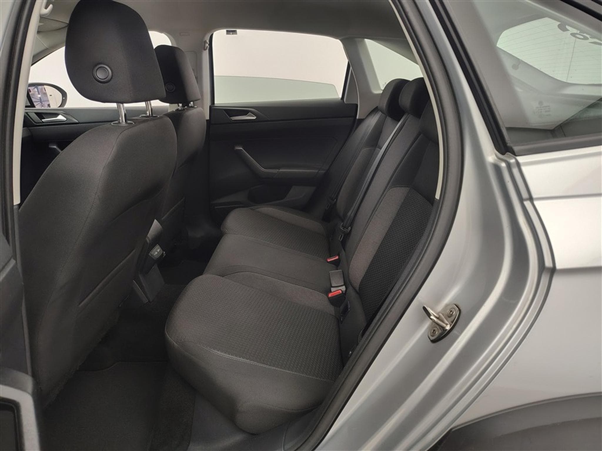 VW Taigo 1.0 TSI 110cv DSG Life CARPLAY / FULL LED / PDC AV+AR (2022) - Photo 13