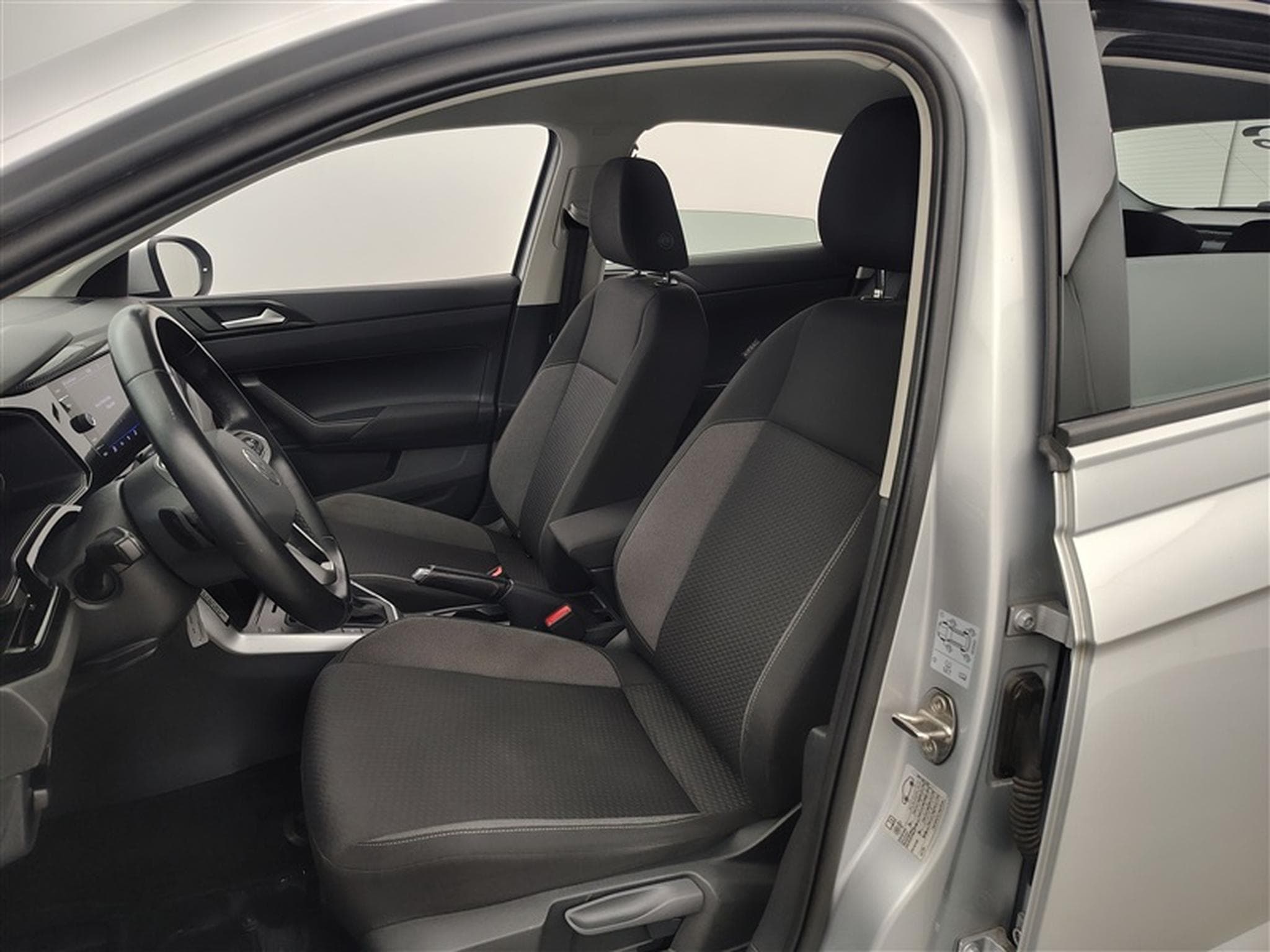 VW Taigo 1.0 TSI 110cv DSG Life CARPLAY / FULL LED / PDC AV+AR (2022) - Photo 7