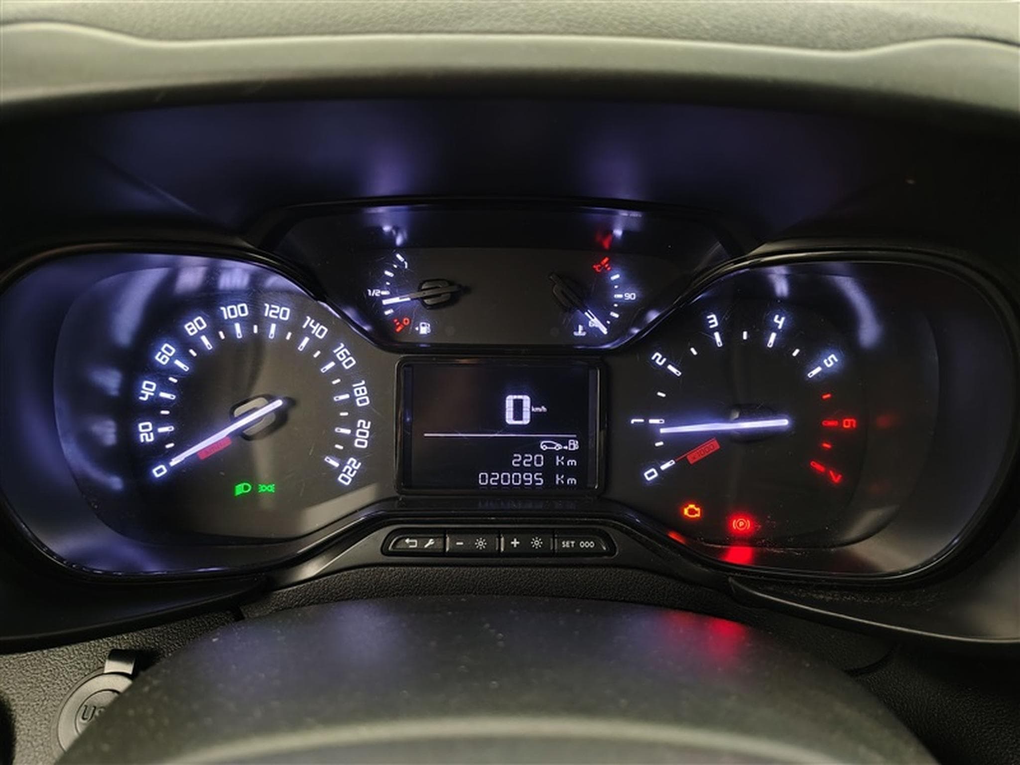 Citroen Berlingo 1.5 BlueHDi XL Heavy Control 3PL (2021) - Photo 9
