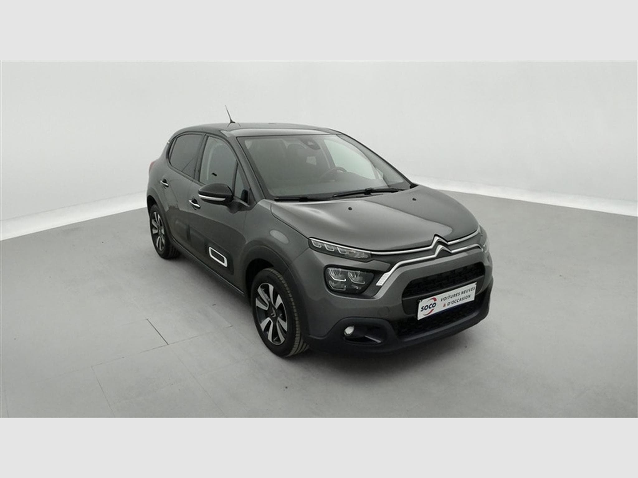 Citroen C3 1.2i PureTech Shine CARPLAY / FULL LED / JA 16" (2023) - Photo 21