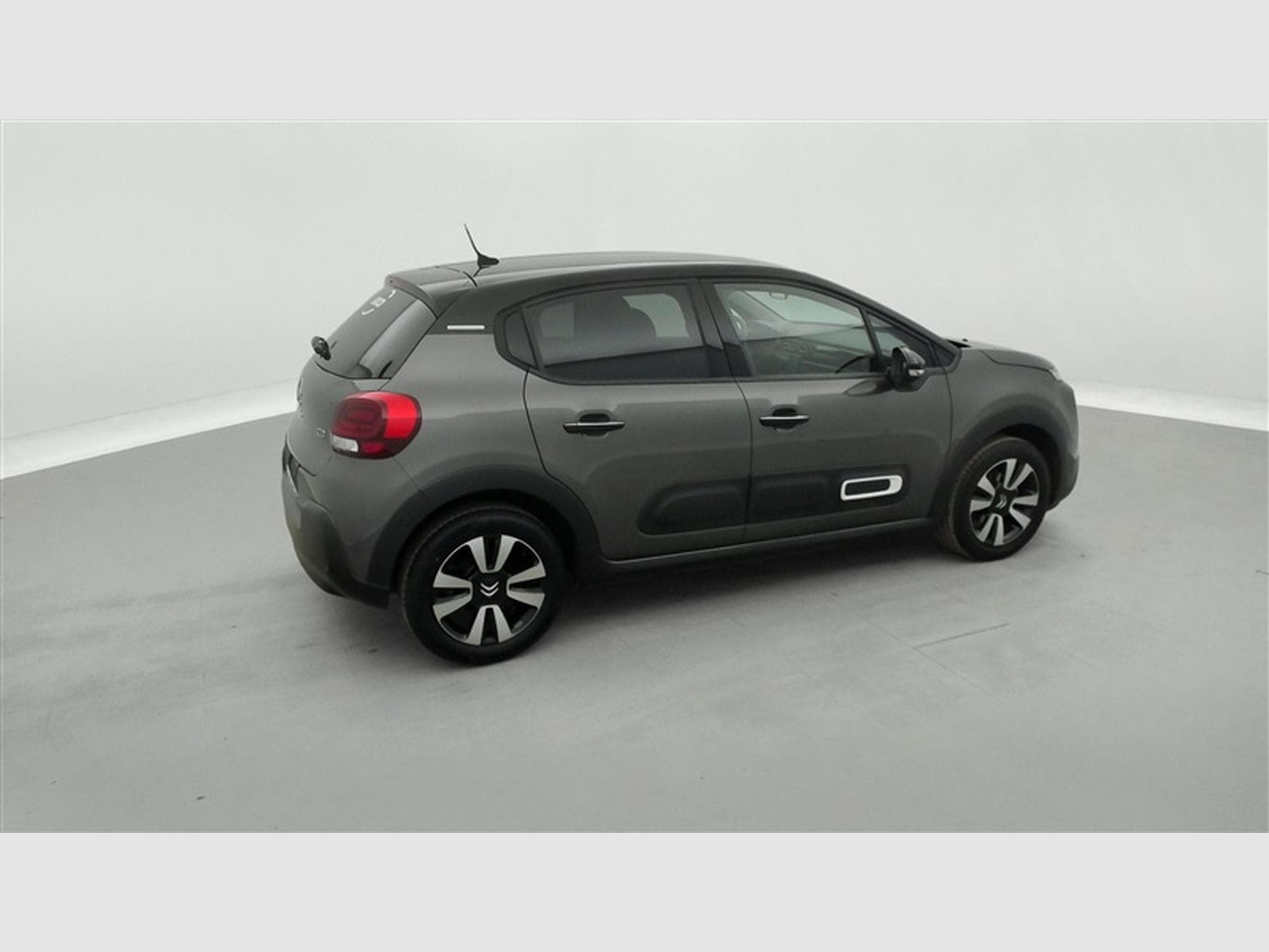 Citroen C3 1.2i PureTech Shine CARPLAY / FULL LED / JA 16" (2023) - Photo 24