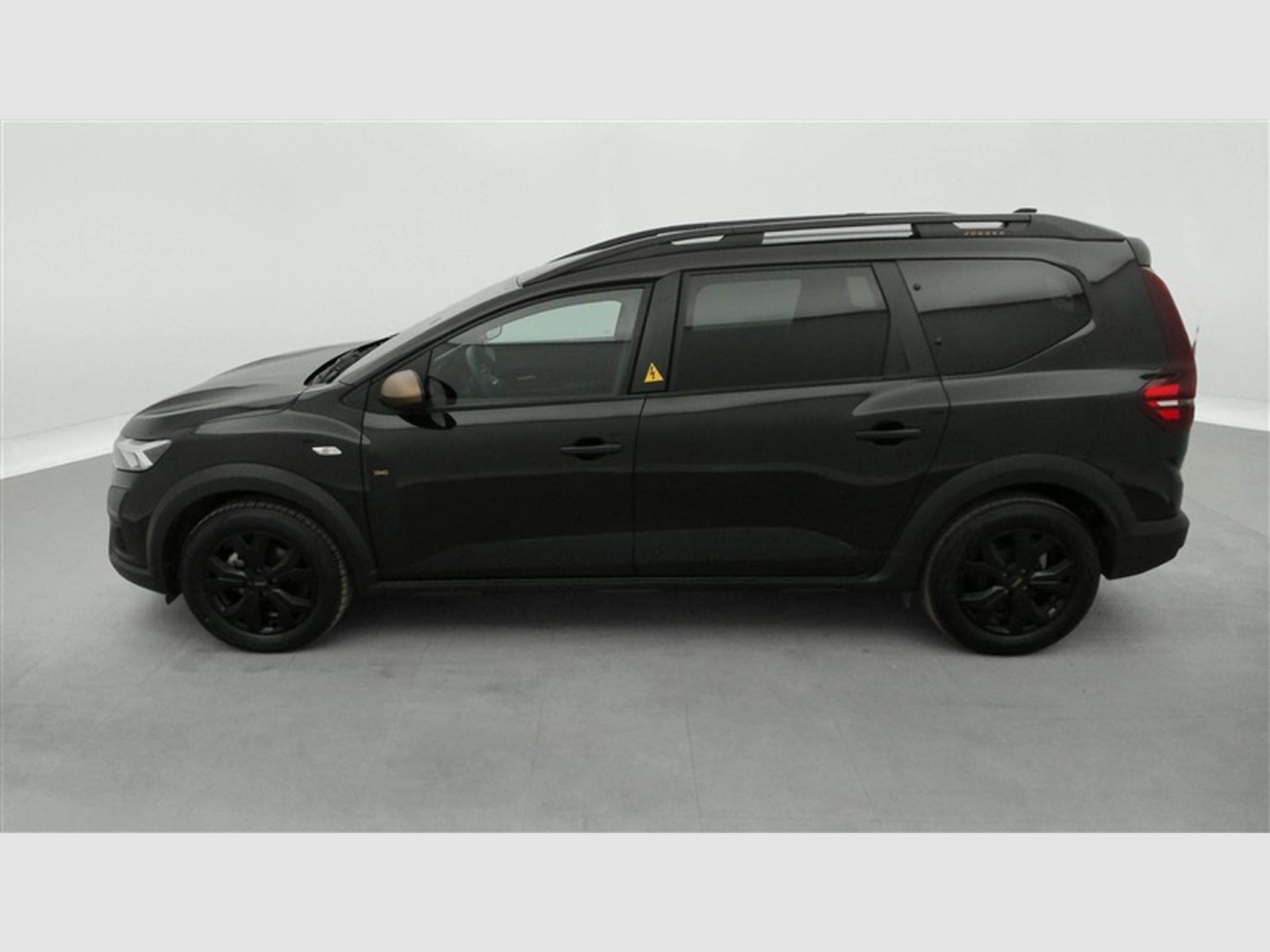 Dacia Jogger Hybrid 1.6 Extreme 7PL / NAVI / CARPLAY / CAMERA (2025) - Photo 3