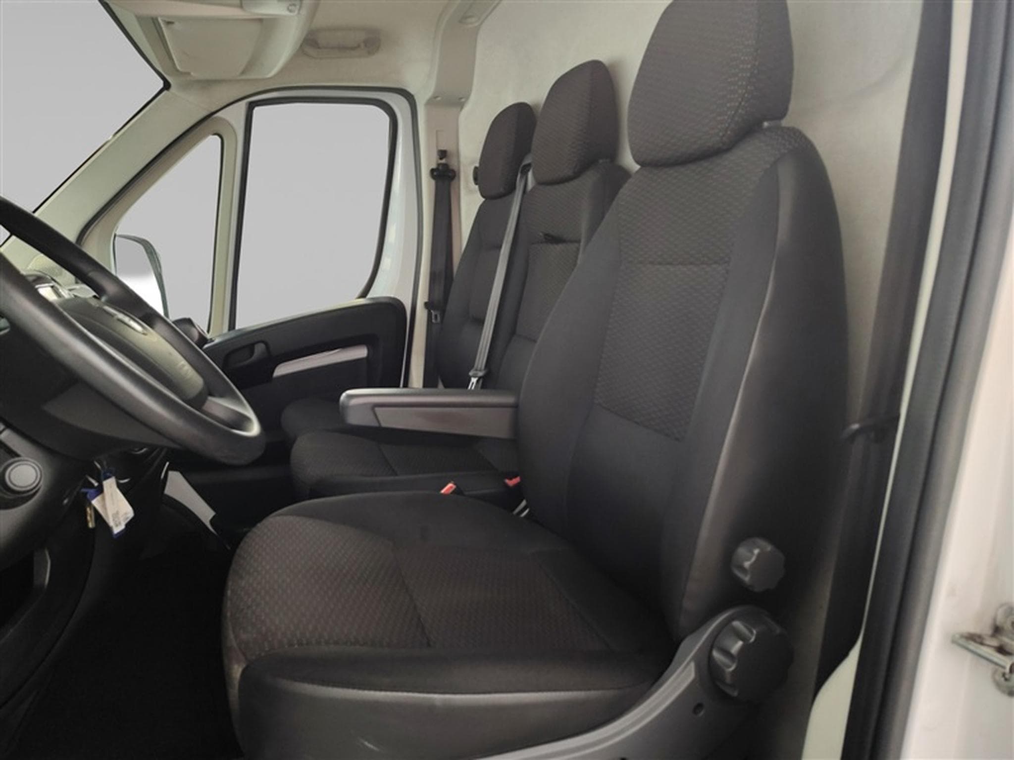 Opel Movano 2.2 Turbo D L2H2 3PL / CLIM / CAMERA / PDC (2022) - Foto 7