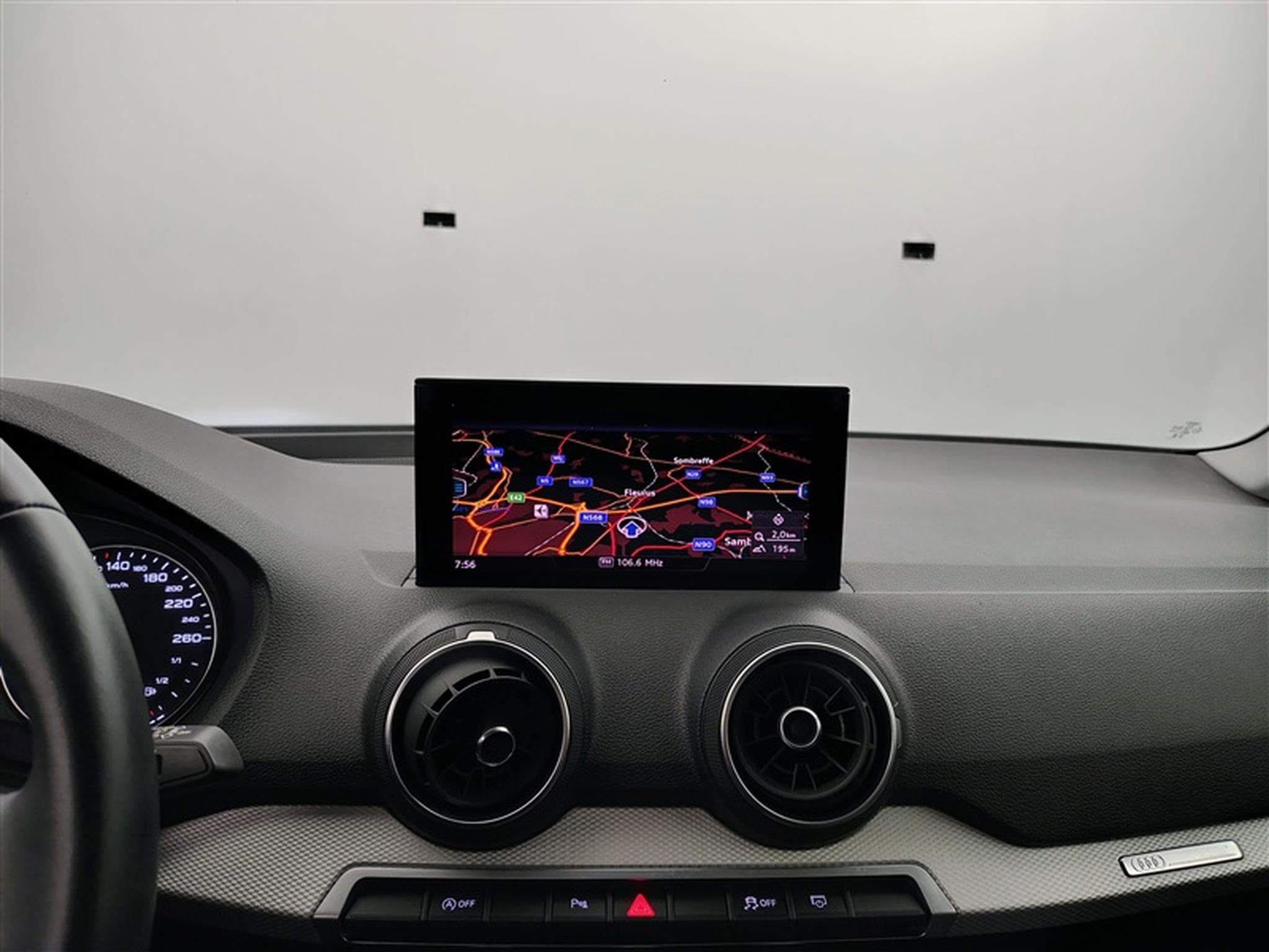 Audi Q2 35 TFSI S-Tronic Attraction NAVI / FULL LED / CAMERA / JA16" (2023) - Foto 11
