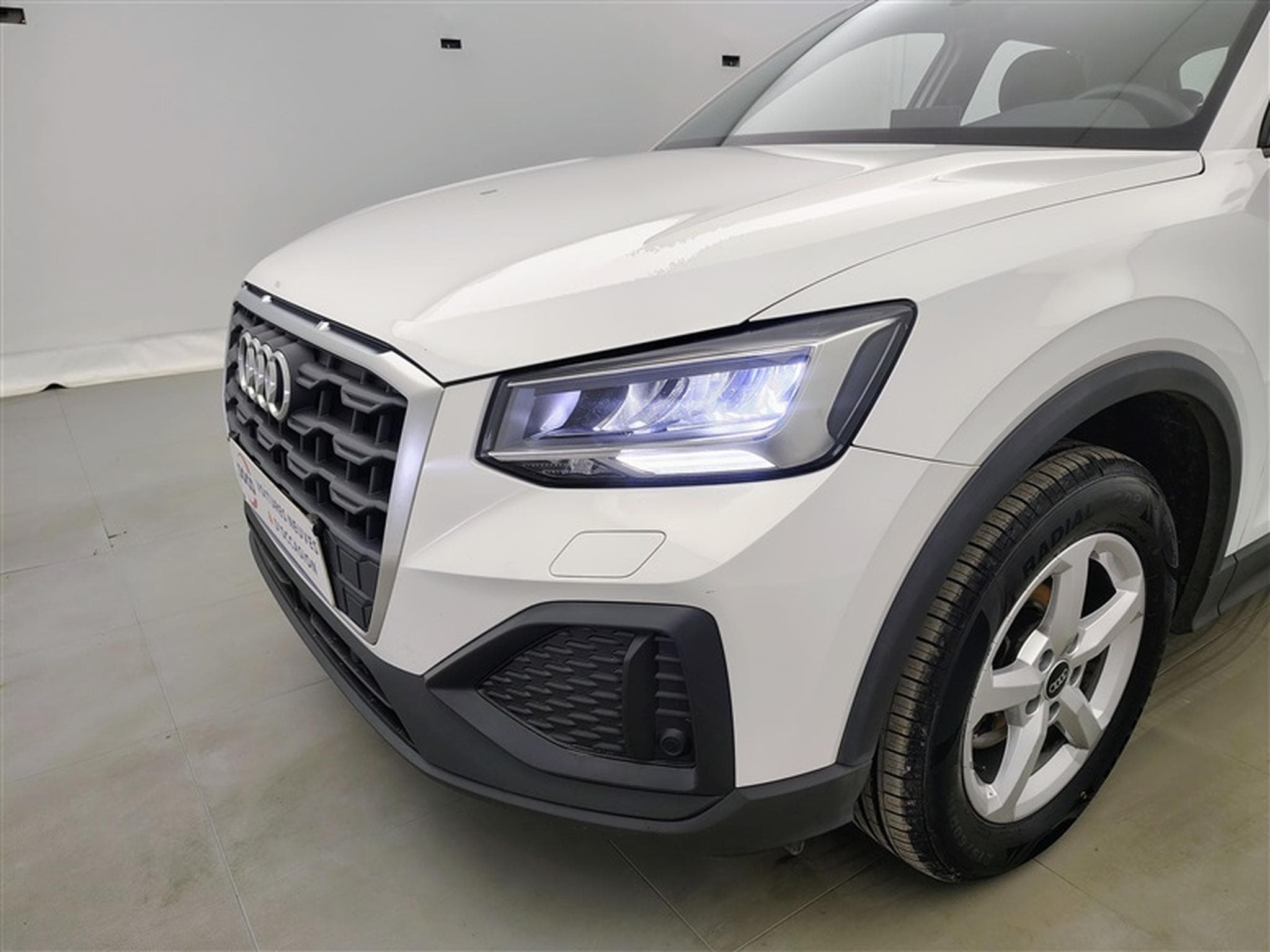 Audi Q2 35 TFSI S-Tronic Attraction NAVI / FULL LED / CAMERA / JA16" (2023) - Foto 15