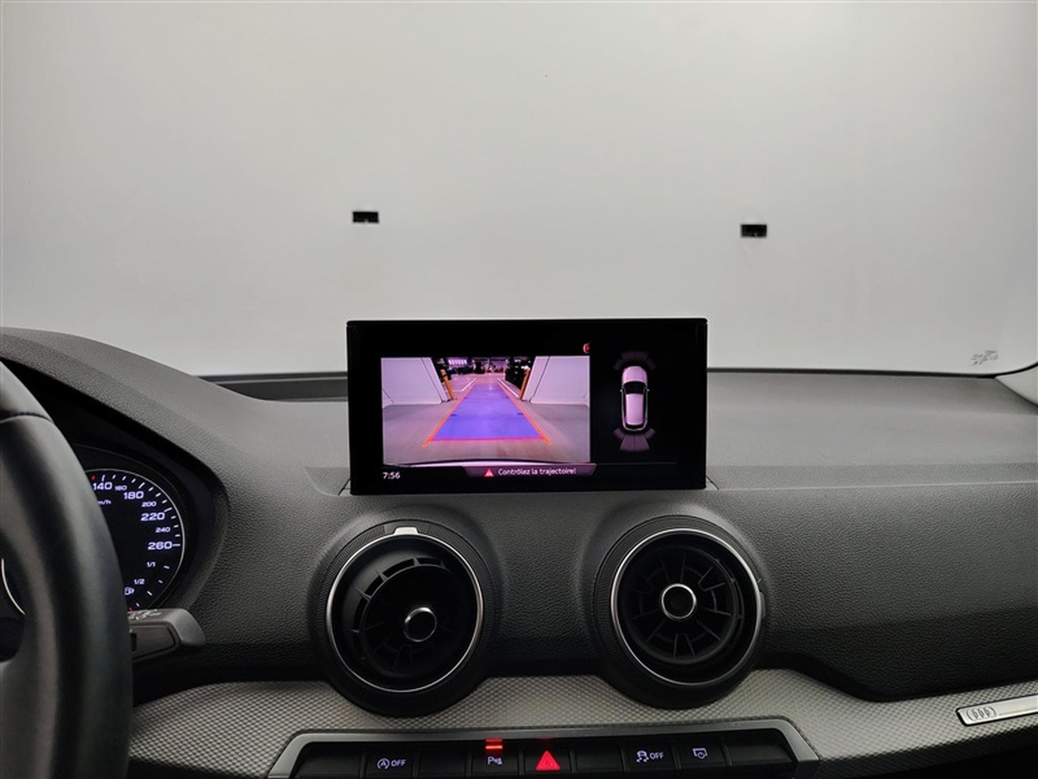 Audi Q2 35 TFSI S-Tronic Attraction NAVI / FULL LED / CAMERA / JA16" (2023) - Foto 18