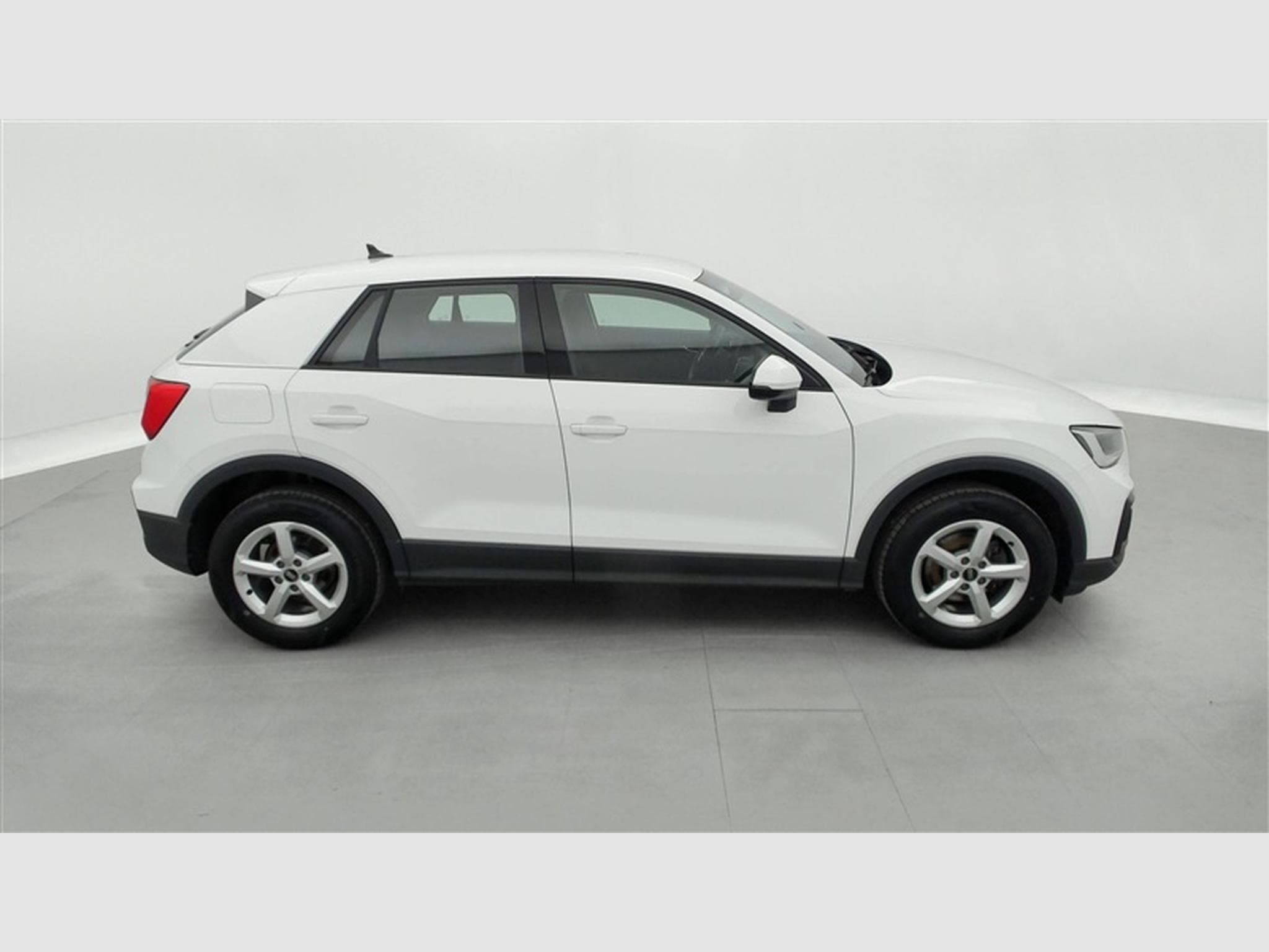 Audi Q2 35 TFSI S-Tronic Attraction NAVI / FULL LED / CAMERA / JA16" (2023) - Foto 24