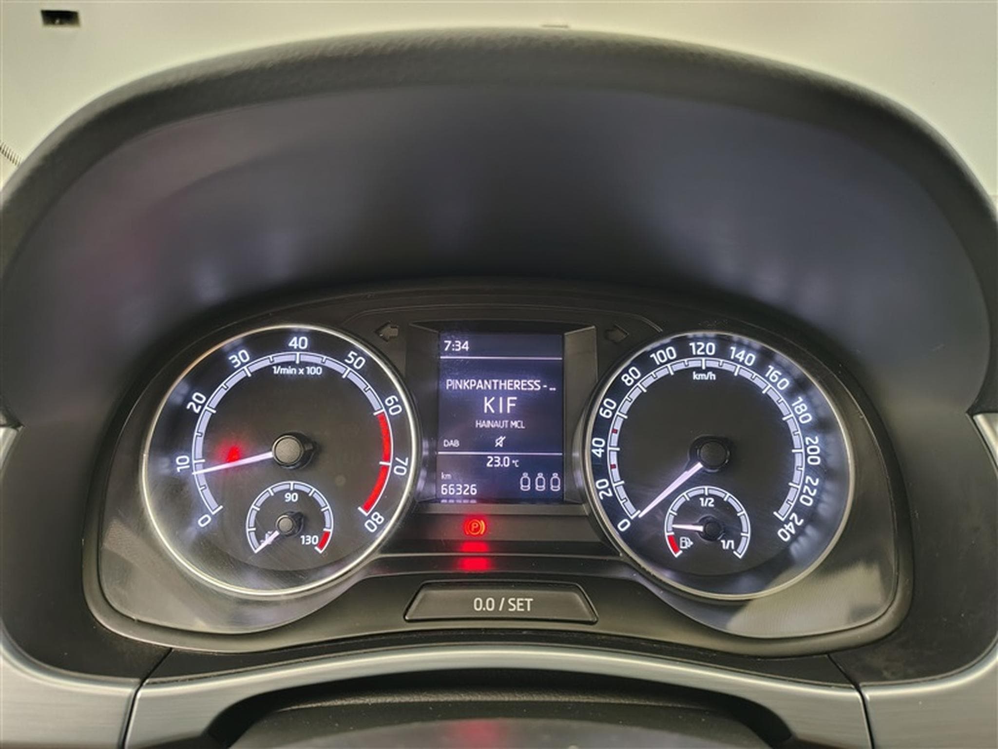 Skoda Fabia Combi 1.0 TSI 60Cv Ambition CLIM / BLUETOOTH / PDC (2022) - Foto 10