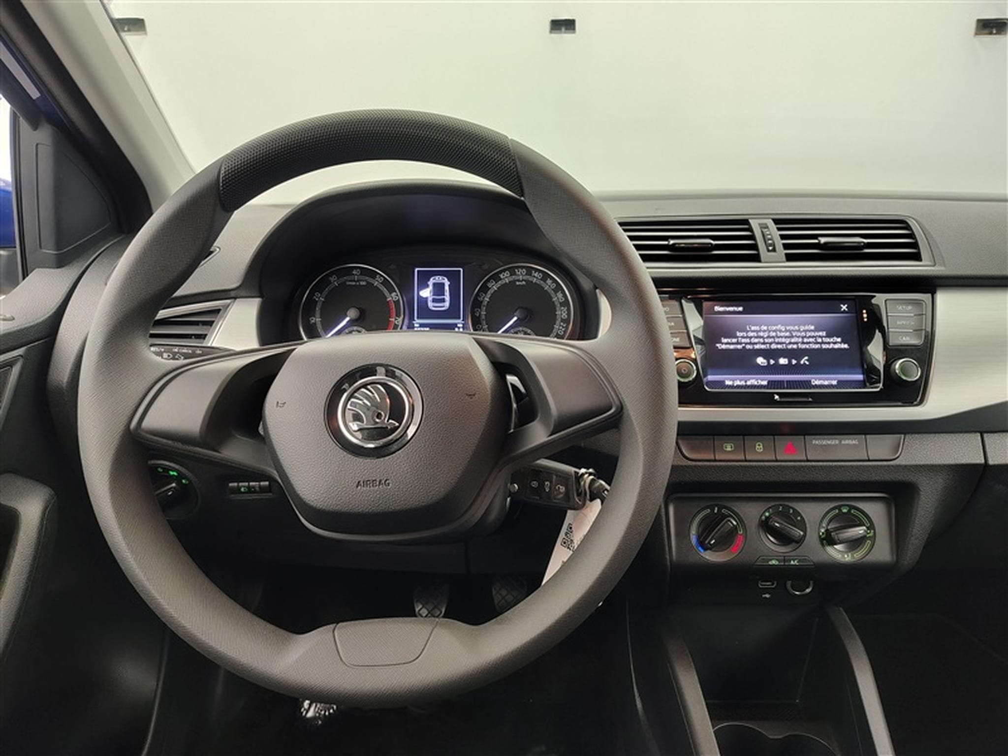 Skoda Fabia Combi 1.0 TSI 60Cv Ambition CLIM / BLUETOOTH / PDC (2022) - Foto 9