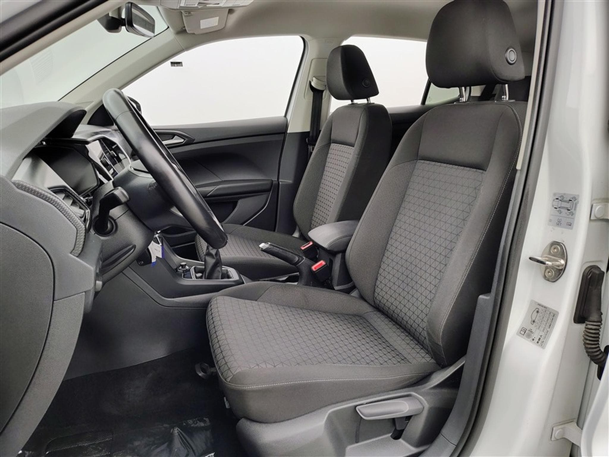 VW T-Cross 1.0 TSI Life Business OPF (2022) - Foto 7