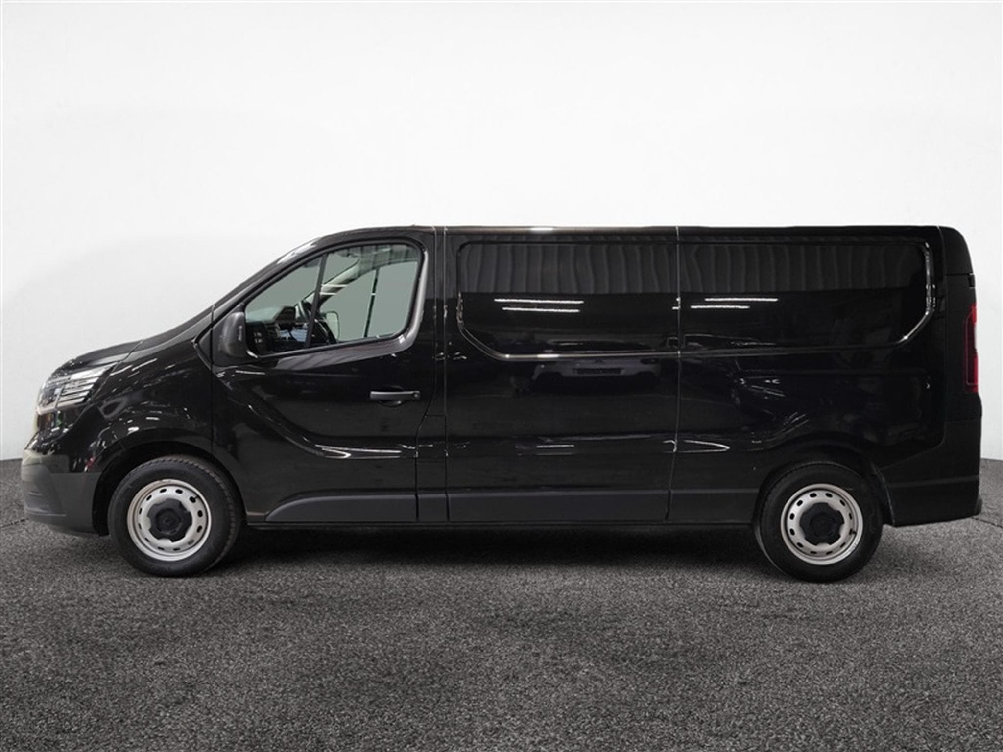 Renault Trafic 2.0 dCi 30 L2H1 Confort (EU6e) (2024) - Foto 3