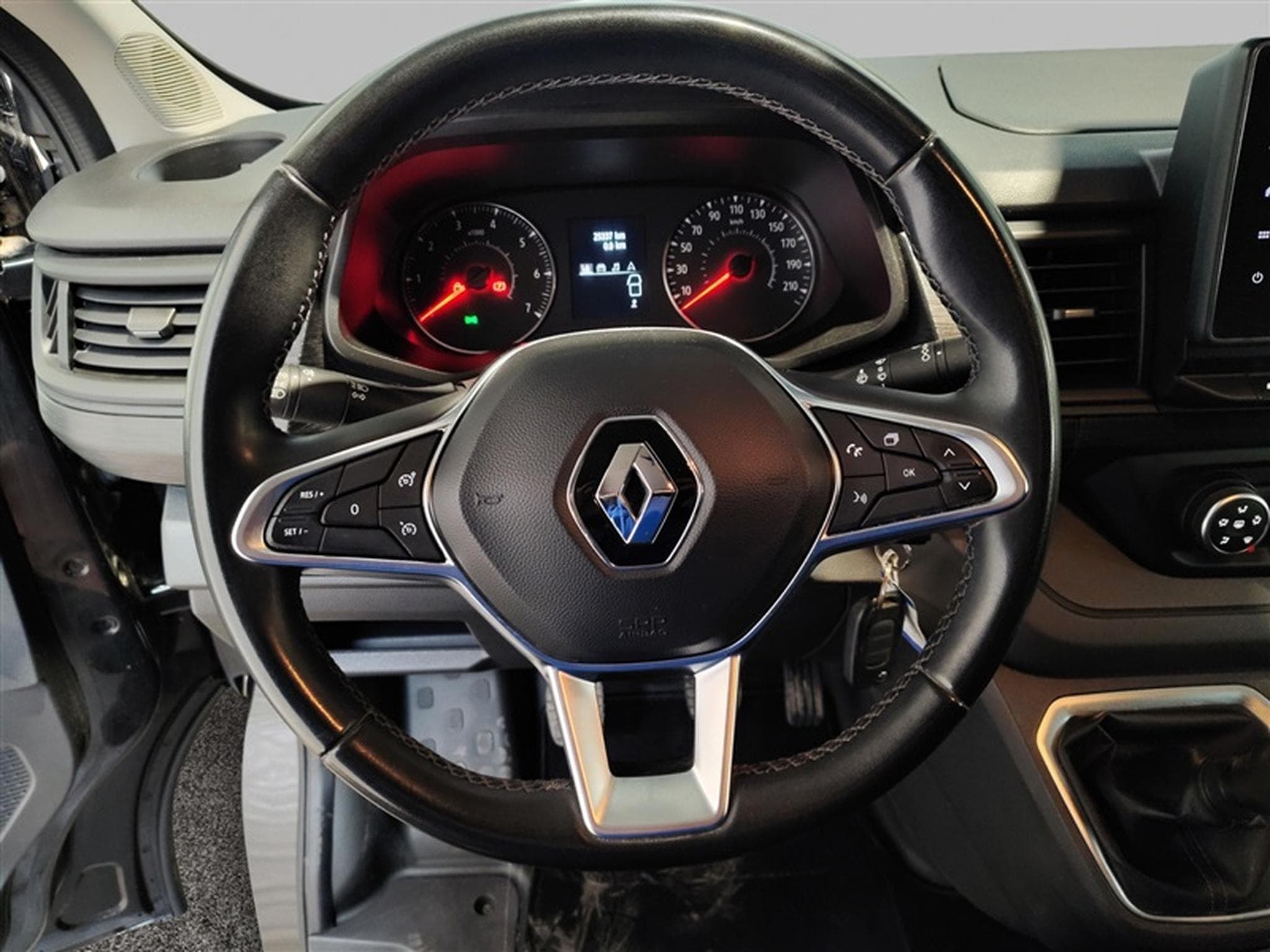 Renault Trafic 2.0 dCi 30 L2H1 Confort (EU6e) (2024) - Foto 9