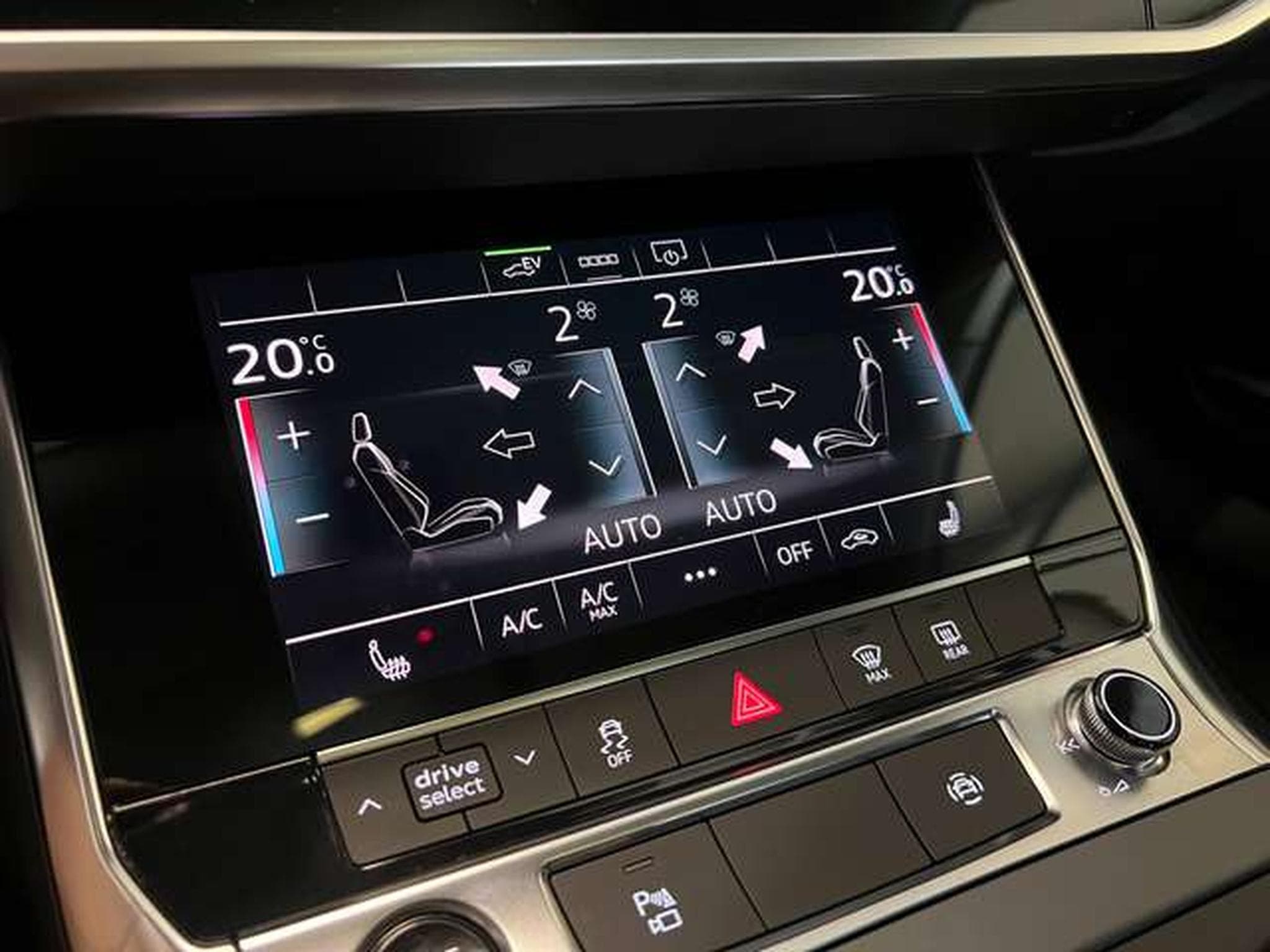 Audi A6 QUATTRO HYBRIDE ESSENCE S-Tronic (2024) - Foto 13