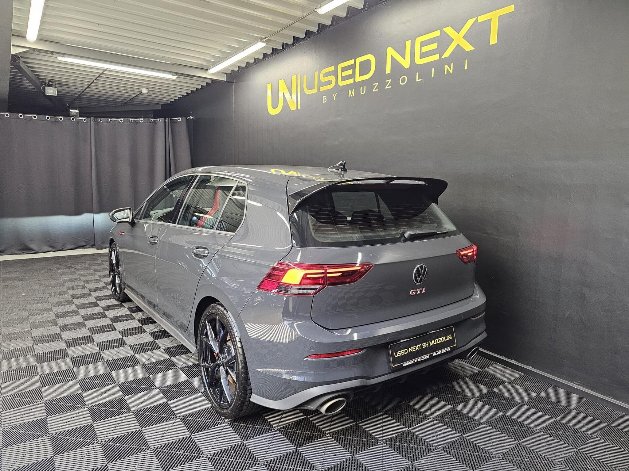 VW Golf GTI clubsport 300cv DSG7 (2023) - Foto 6