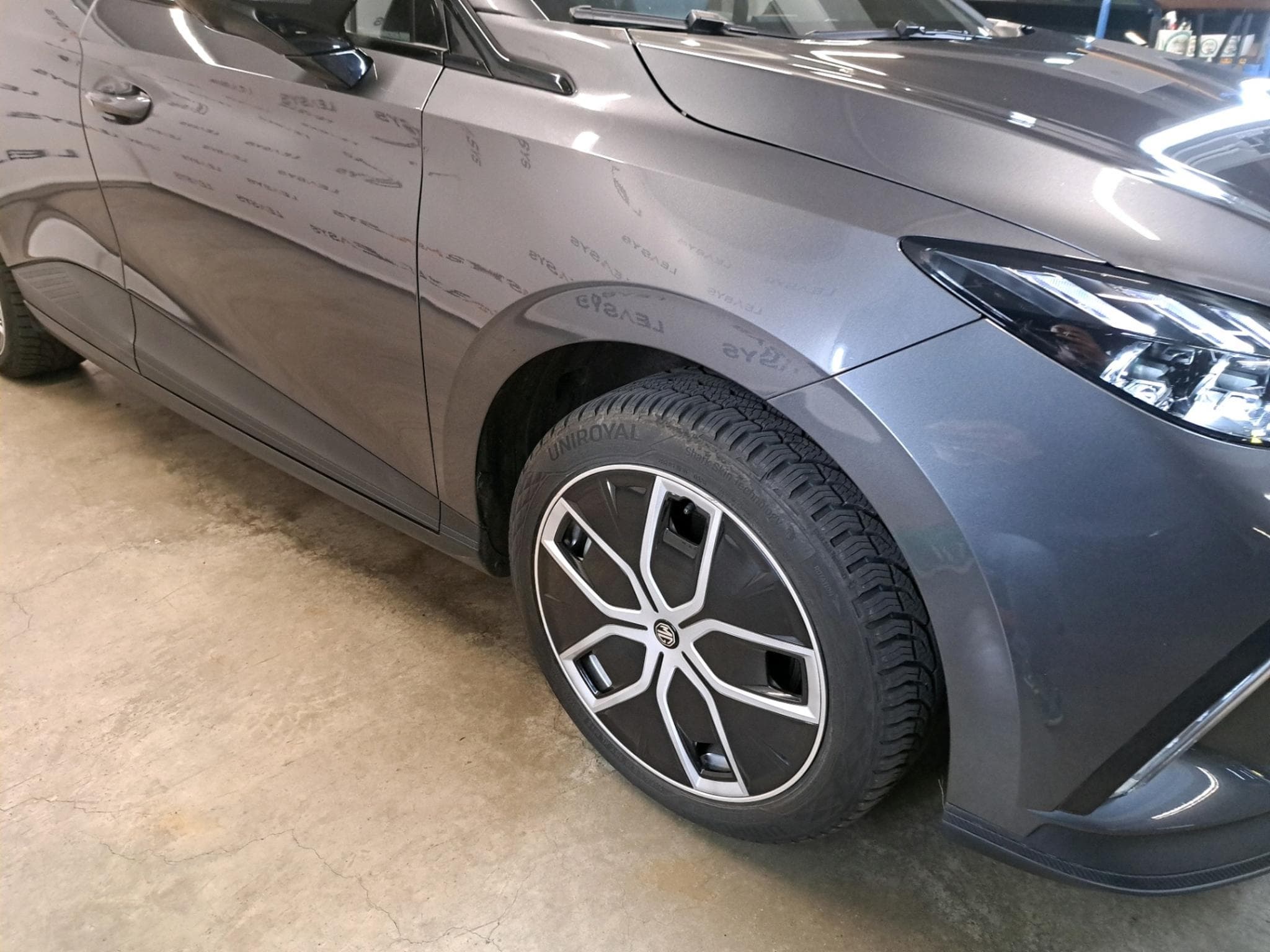 Mg MG4 Trophy Ext Range (2024) - Photo 16