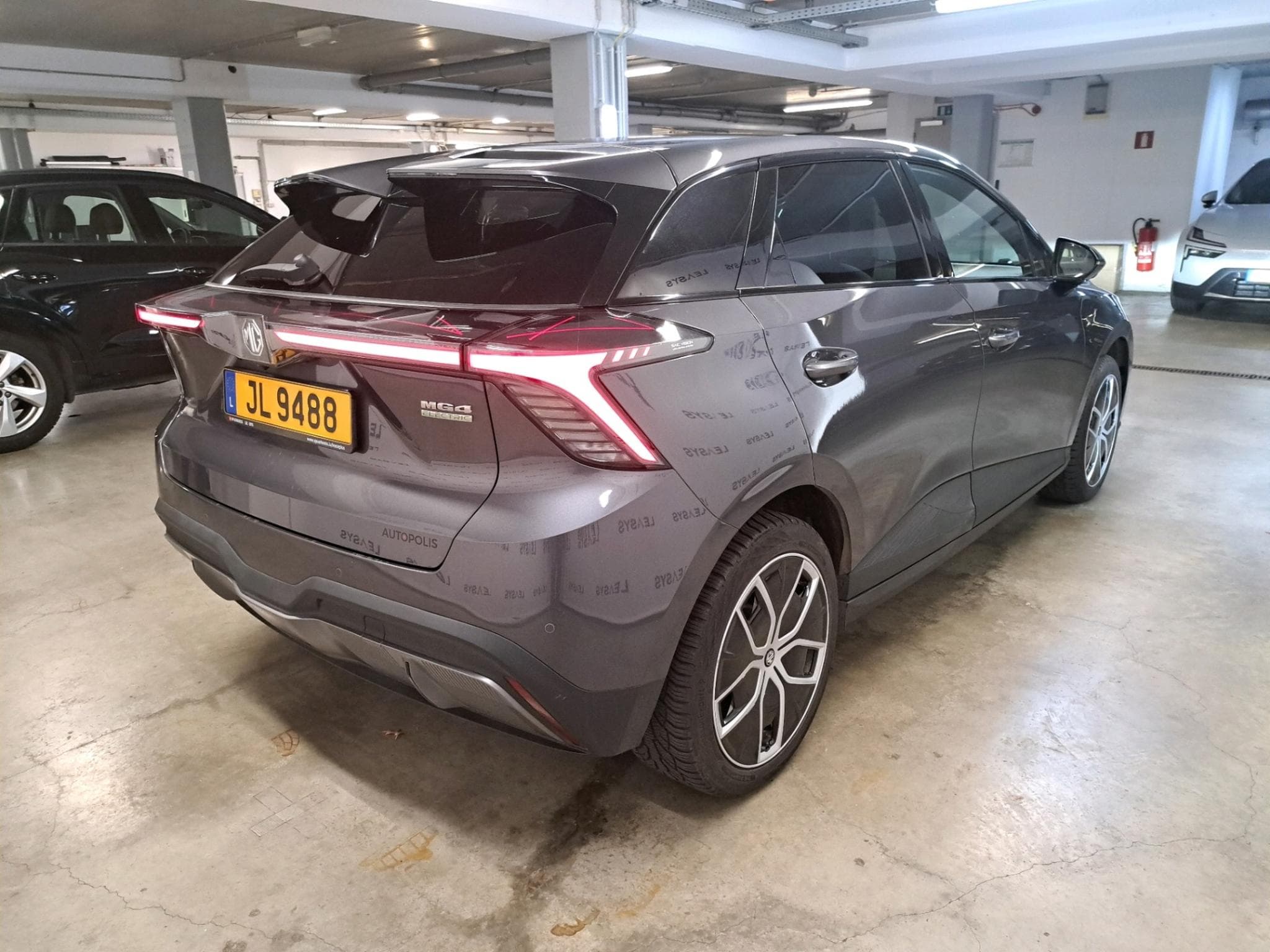 Mg MG4 Trophy Ext Range (2024) - Photo 4