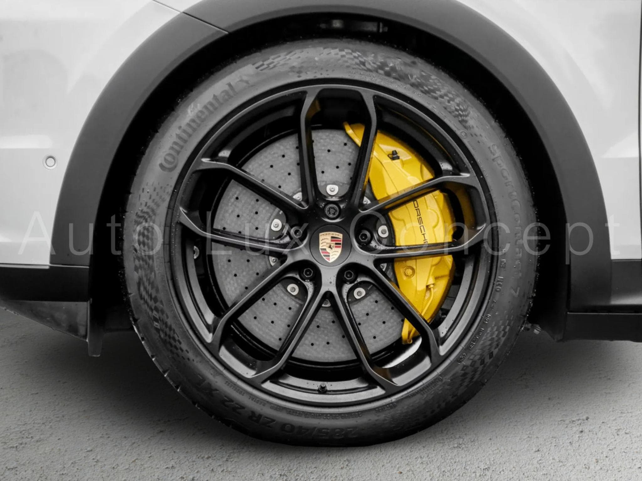 Porsche Cayenne Turbo E-Hybrid Coupé avec Pack GT (2026) - Photo 10