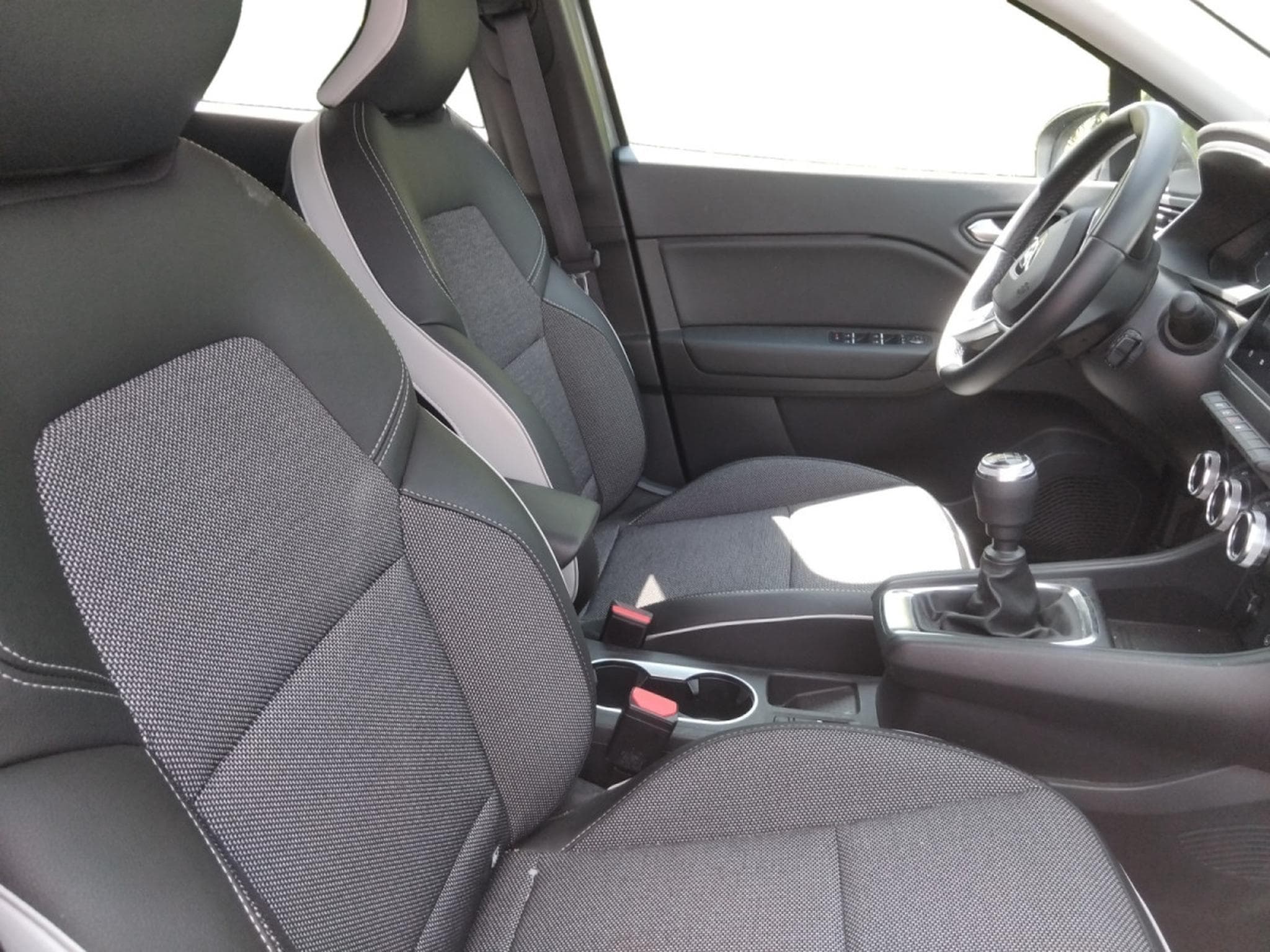 Renault Captur 1.0 TCe Intens GPF (EU6D) (2022) - Photo 5
