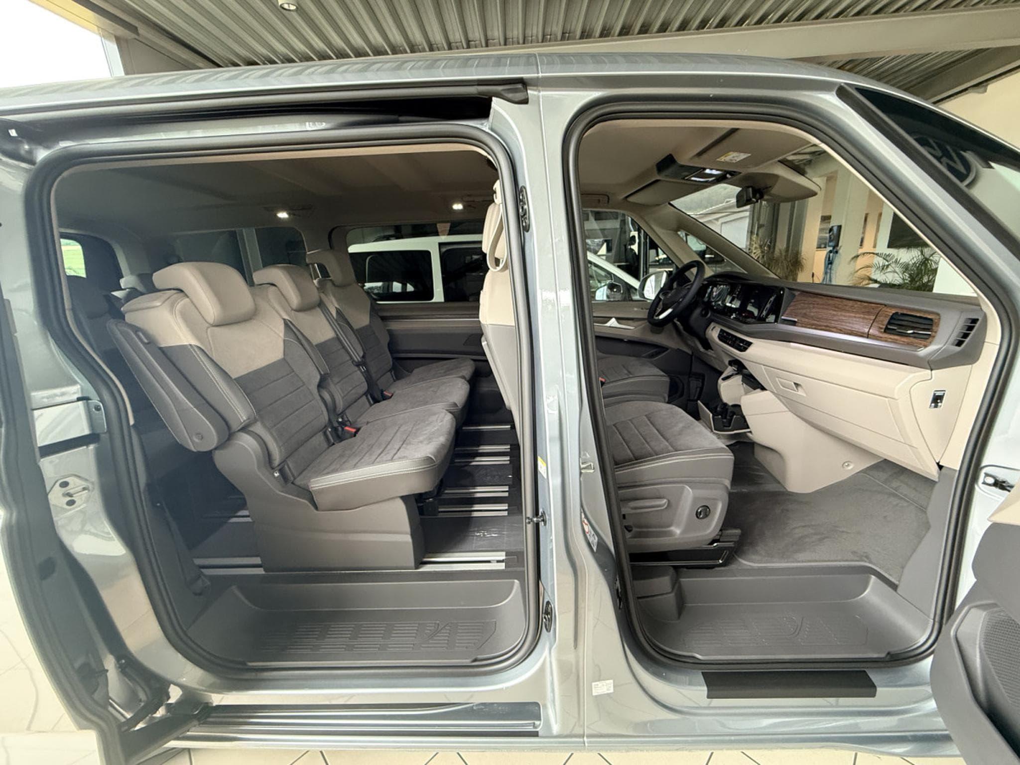 VW Multivan Style Version longue 2.0 TDI 150cv DSG 7 vitesses (2026) - Foto 6