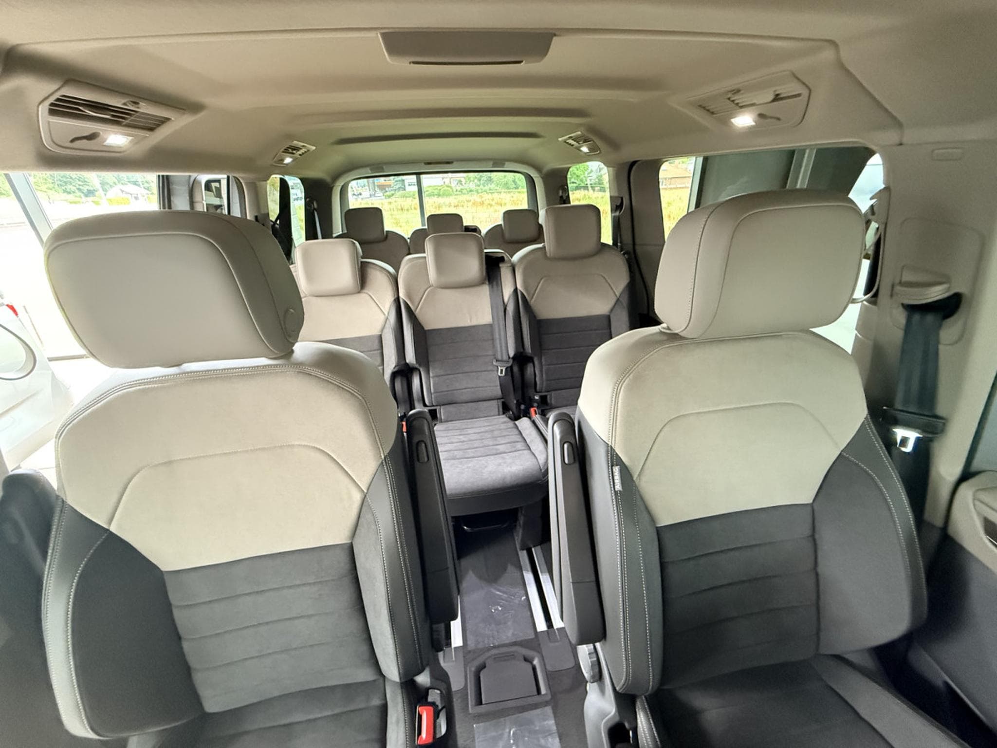 VW Multivan Style Version longue 2.0 TDI 150cv DSG 7 vitesses (2026) - Foto 7