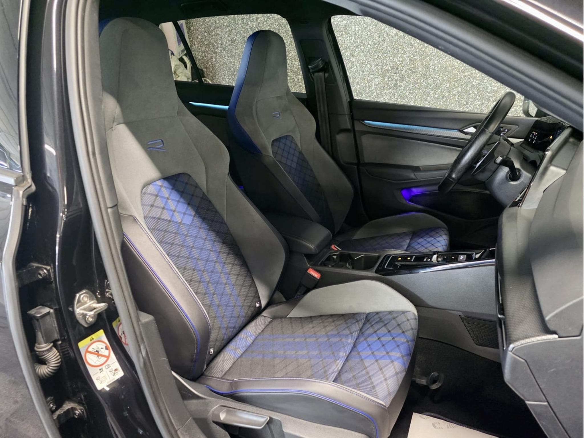 VW Golf R 2.0 TSI 320 4MOTION HARMAN KARDON IQ-LIGHT NAVI (2022) - Foto 4