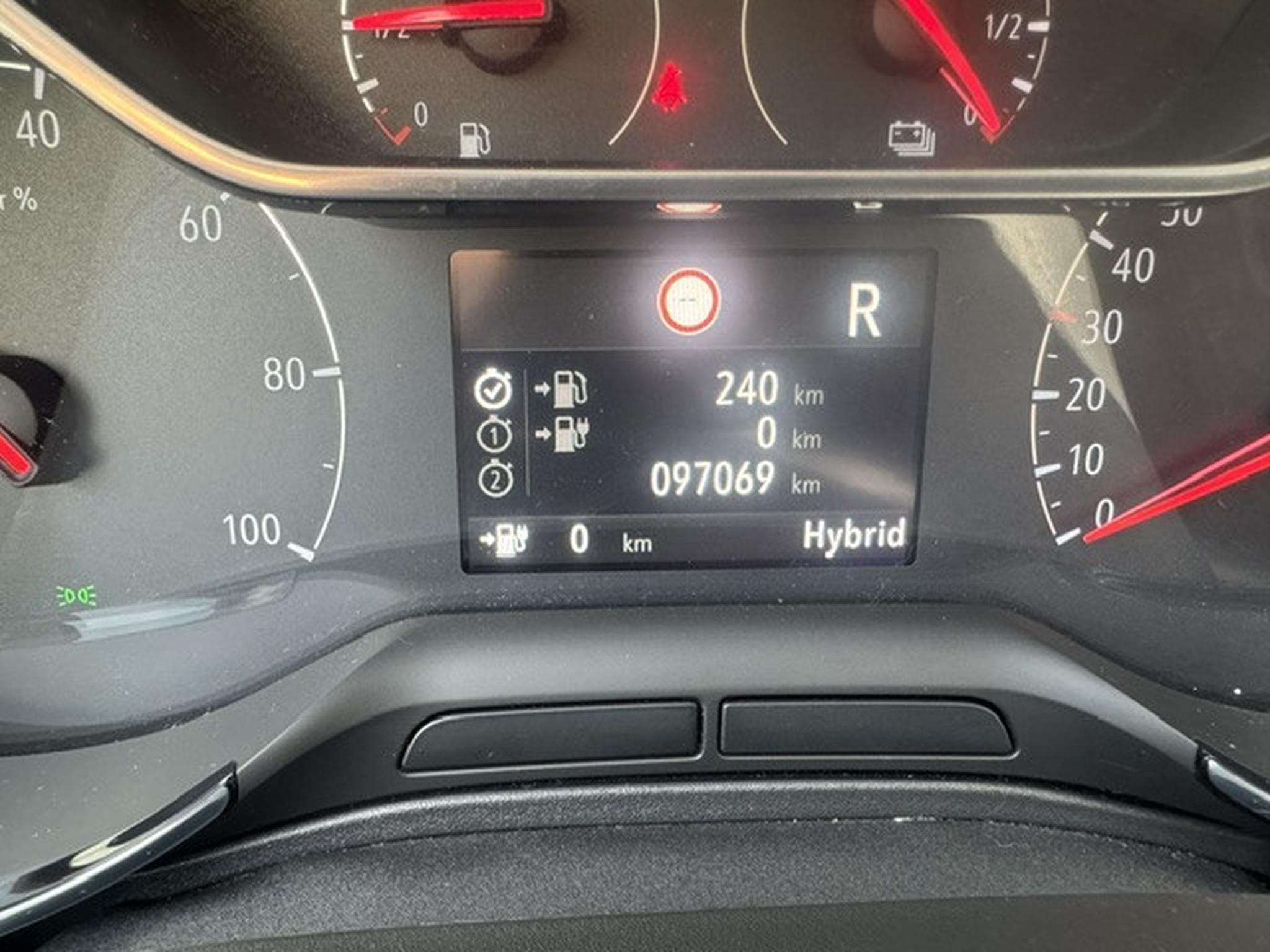 Opel Grandland OPEL GRANDLAND X HYBRID PLUG IN LEDER NAVI LED AUTOMATIK (2021) - Foto 17
