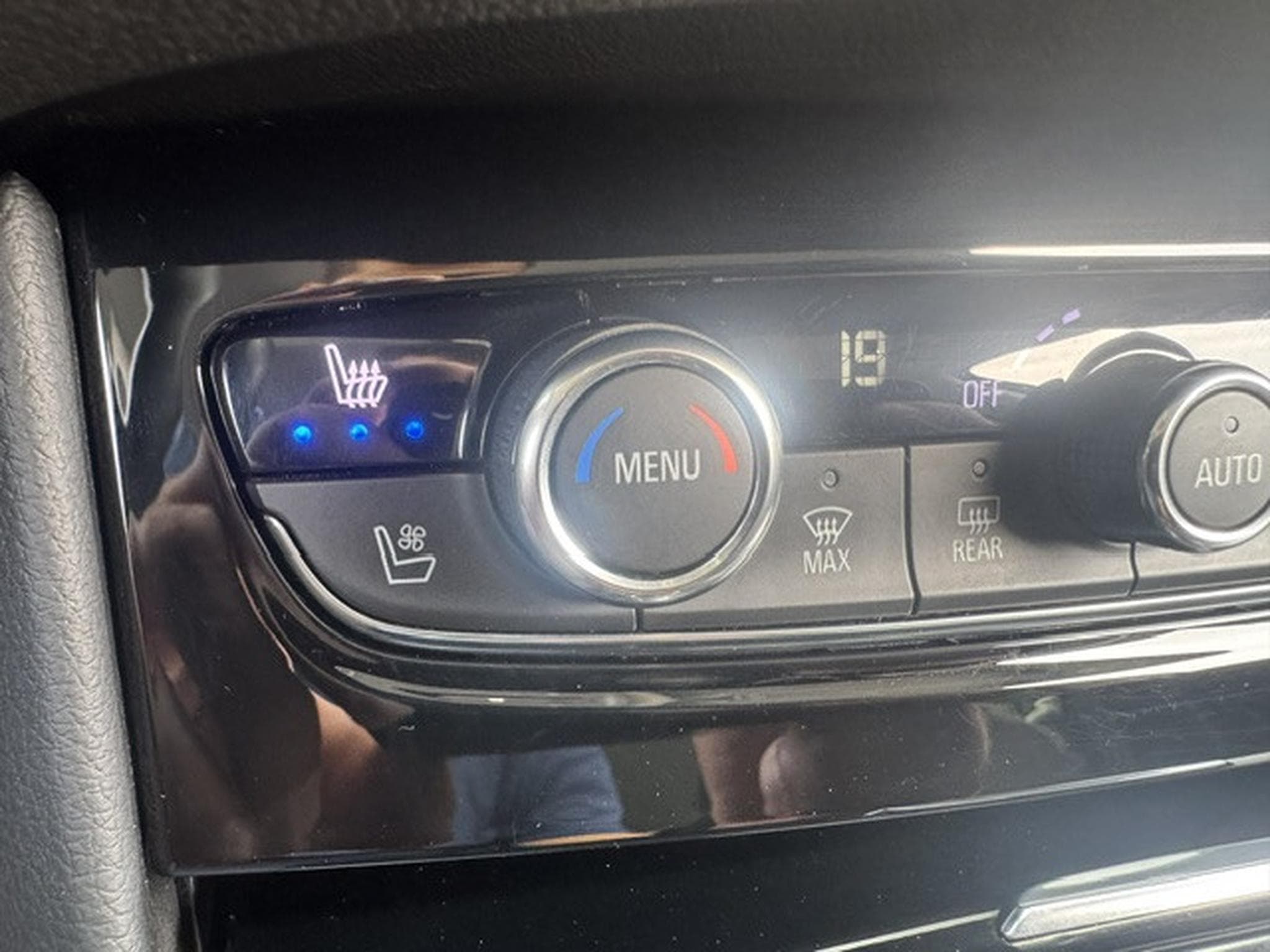 Opel Grandland OPEL GRANDLAND X HYBRID PLUG IN LEDER NAVI LED AUTOMATIK (2021) - Foto 19