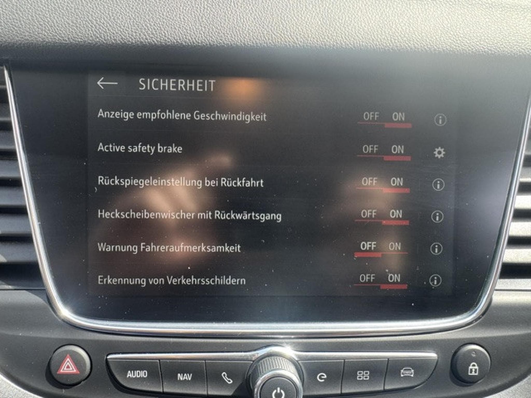 Opel Grandland OPEL GRANDLAND X HYBRID PLUG IN LEDER NAVI LED AUTOMATIK (2021) - Foto 21