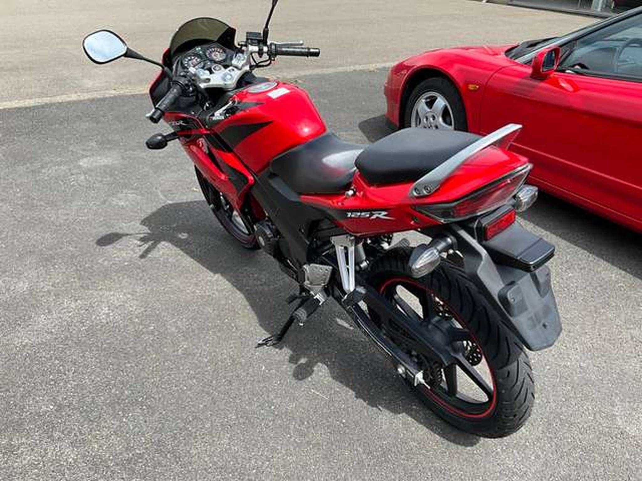 Honda CBR 125 Rw7 (2007) - Photo 5