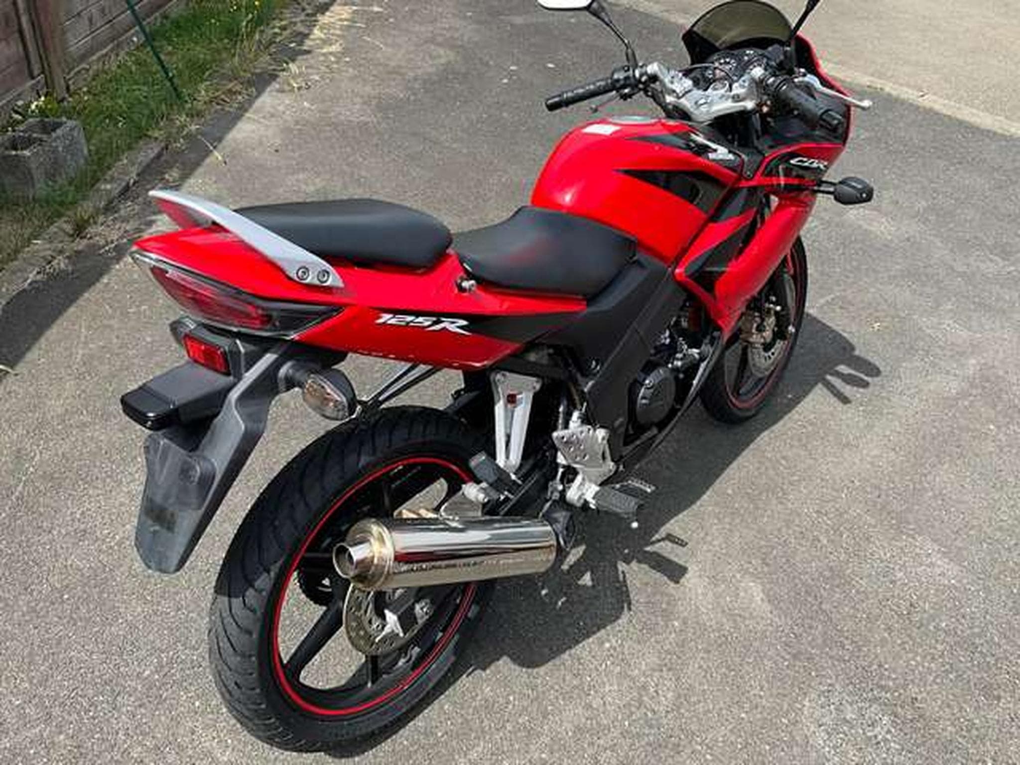 Honda CBR 125 Rw7 (2007) - Photo 6