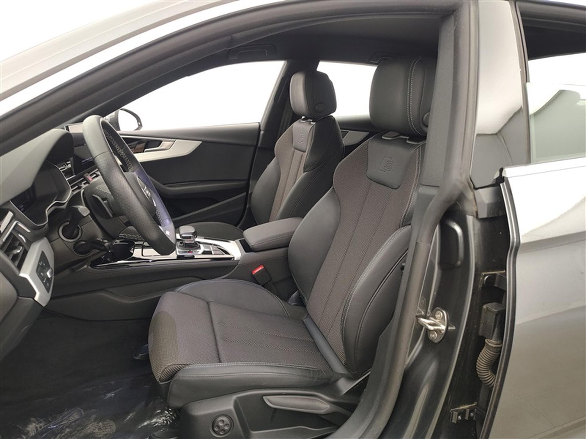 Audi A5 35 TDi 163Cv S-Tronic S-Line NAVI / CARPLAY / CAMERA (2023) - Photo 7