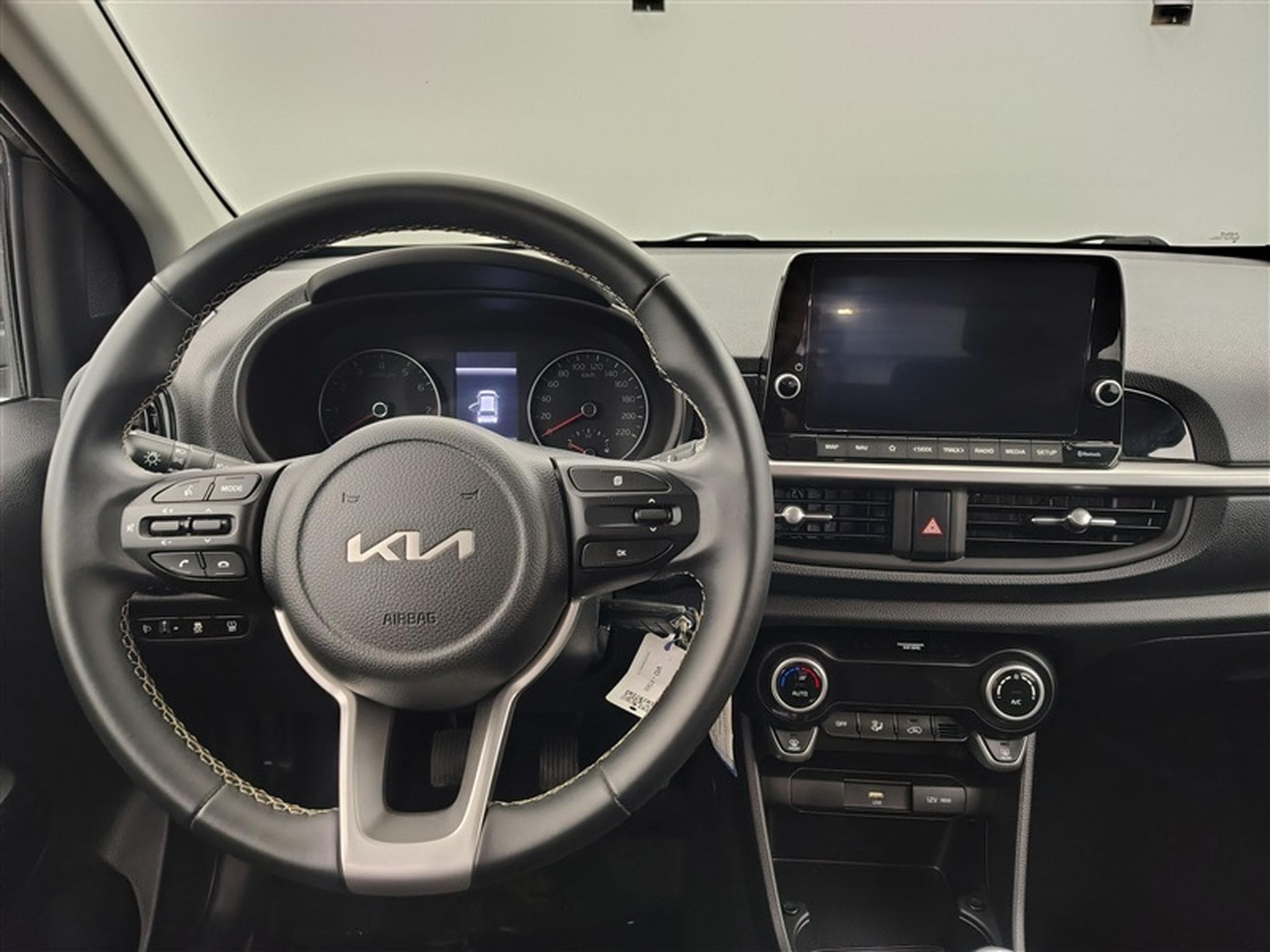 Kia Picanto 1.0i Pure ISG NAVI / CARPLAY / CAMERA (2024) - Foto 9
