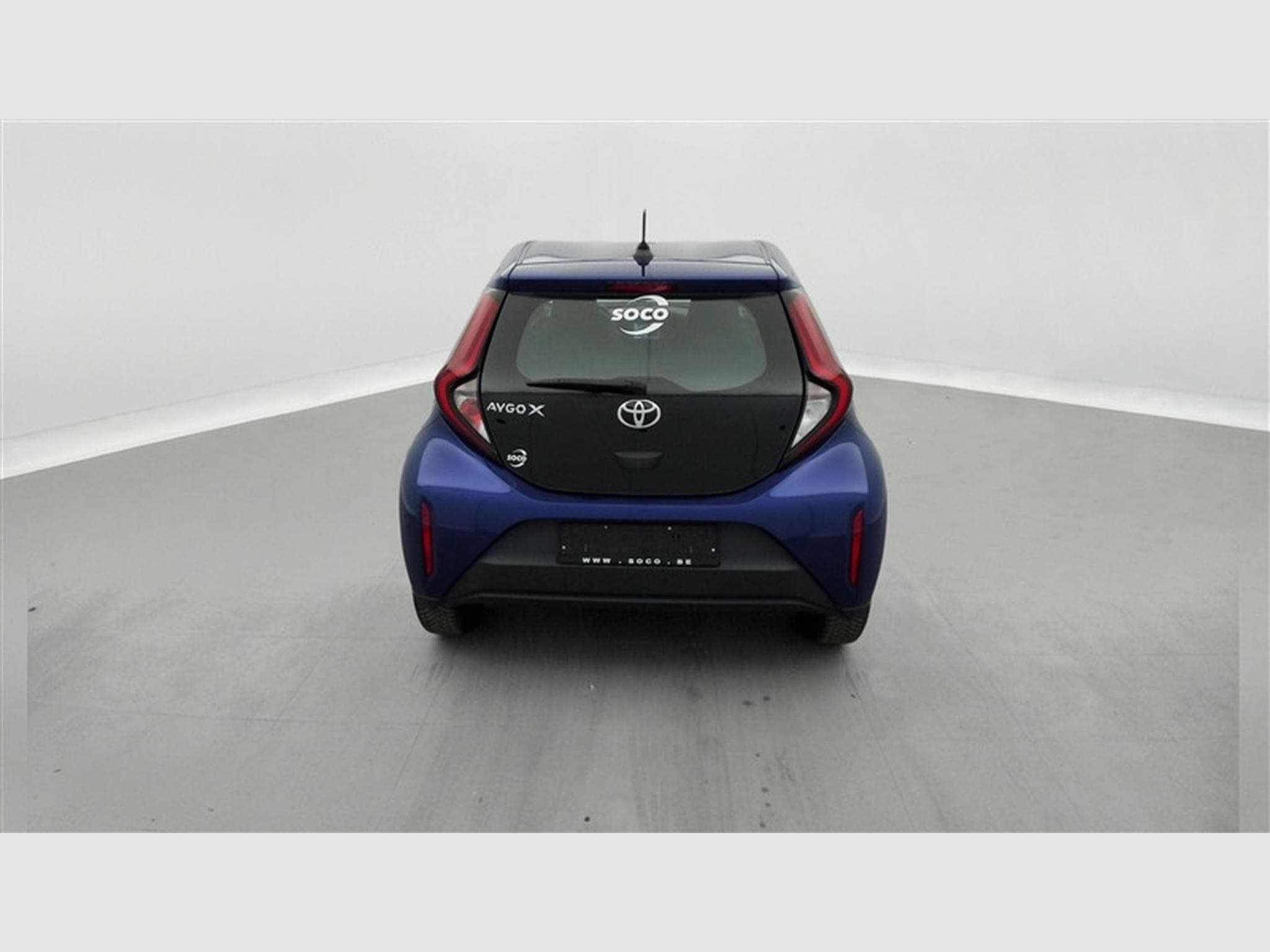Toyota Aygo 1.0i VVT-i x II CARPLAY / CAMERA (2023) - Foto 5