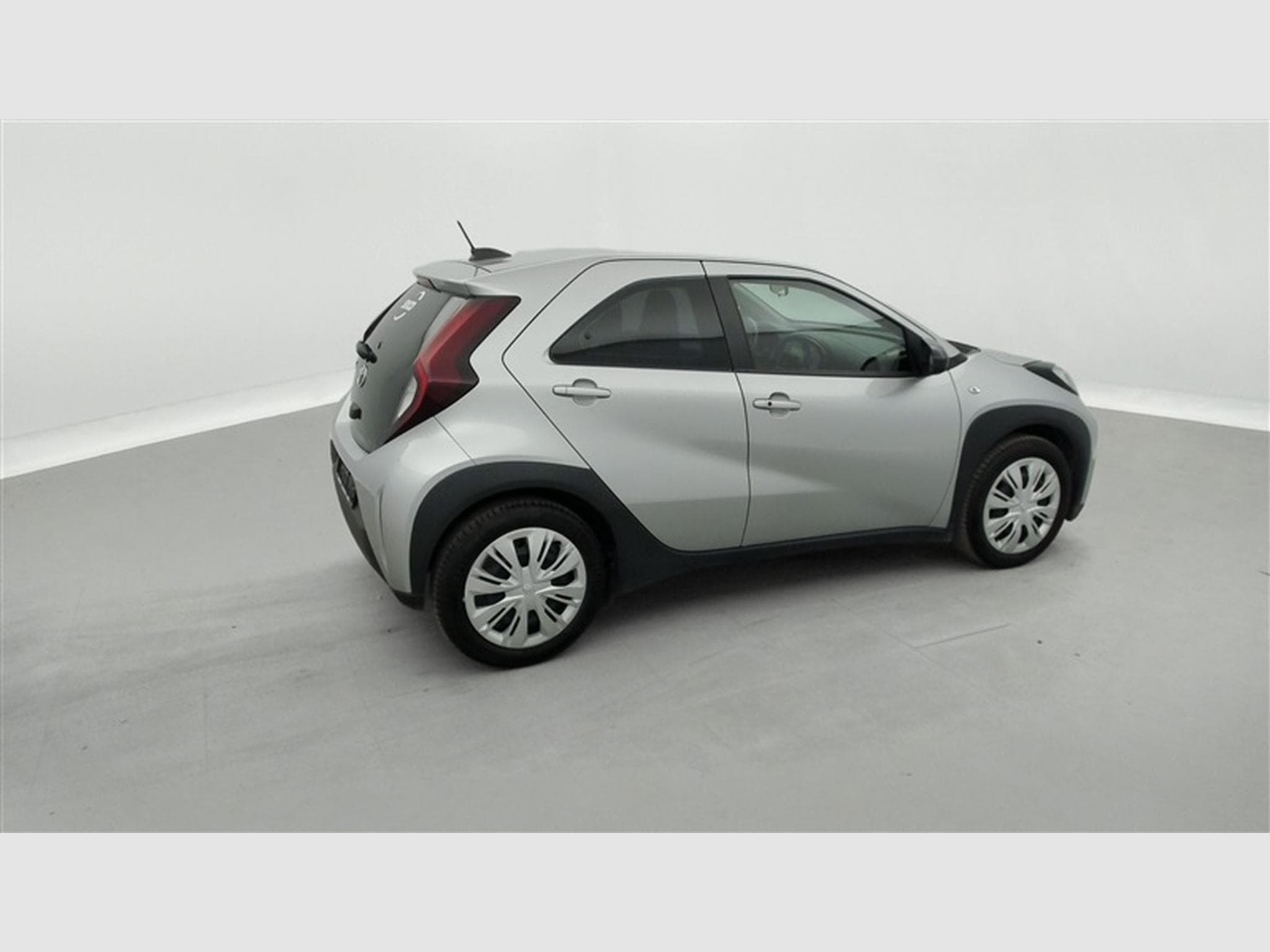 Toyota Aygo 1.0i VVT-i X pulse (2023) - Foto 24