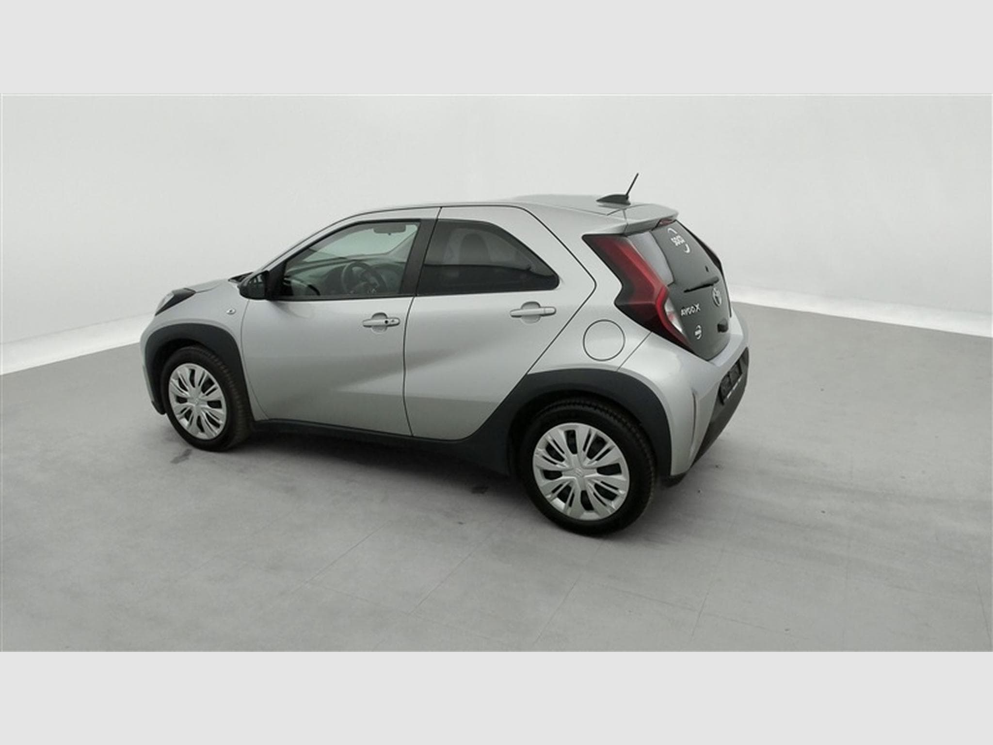 Toyota Aygo 1.0i VVT-i X pulse (2023) - Foto 25