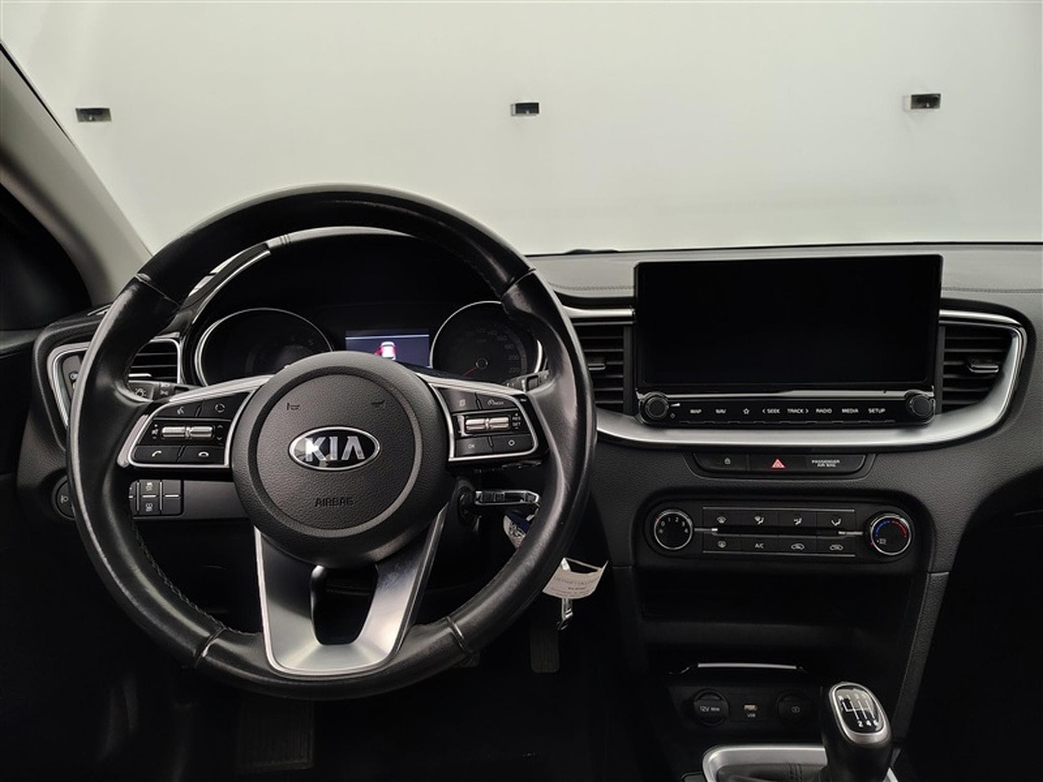 Kia XCeed 1.0 T-ISG Must (2020) - Foto 9