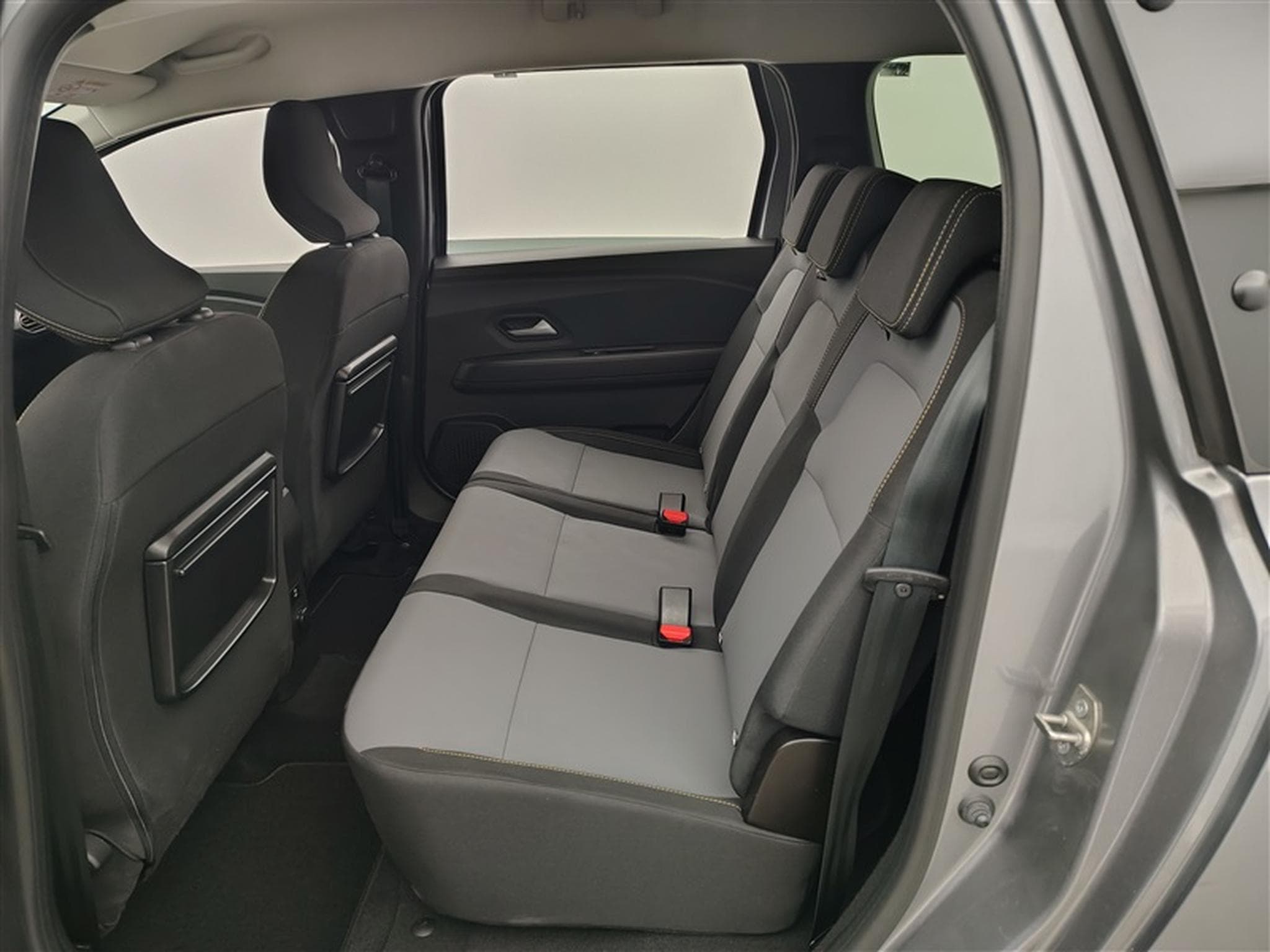 Dacia Jogger 1.0 TCe Extreme 7pl. (2024) - Foto 13