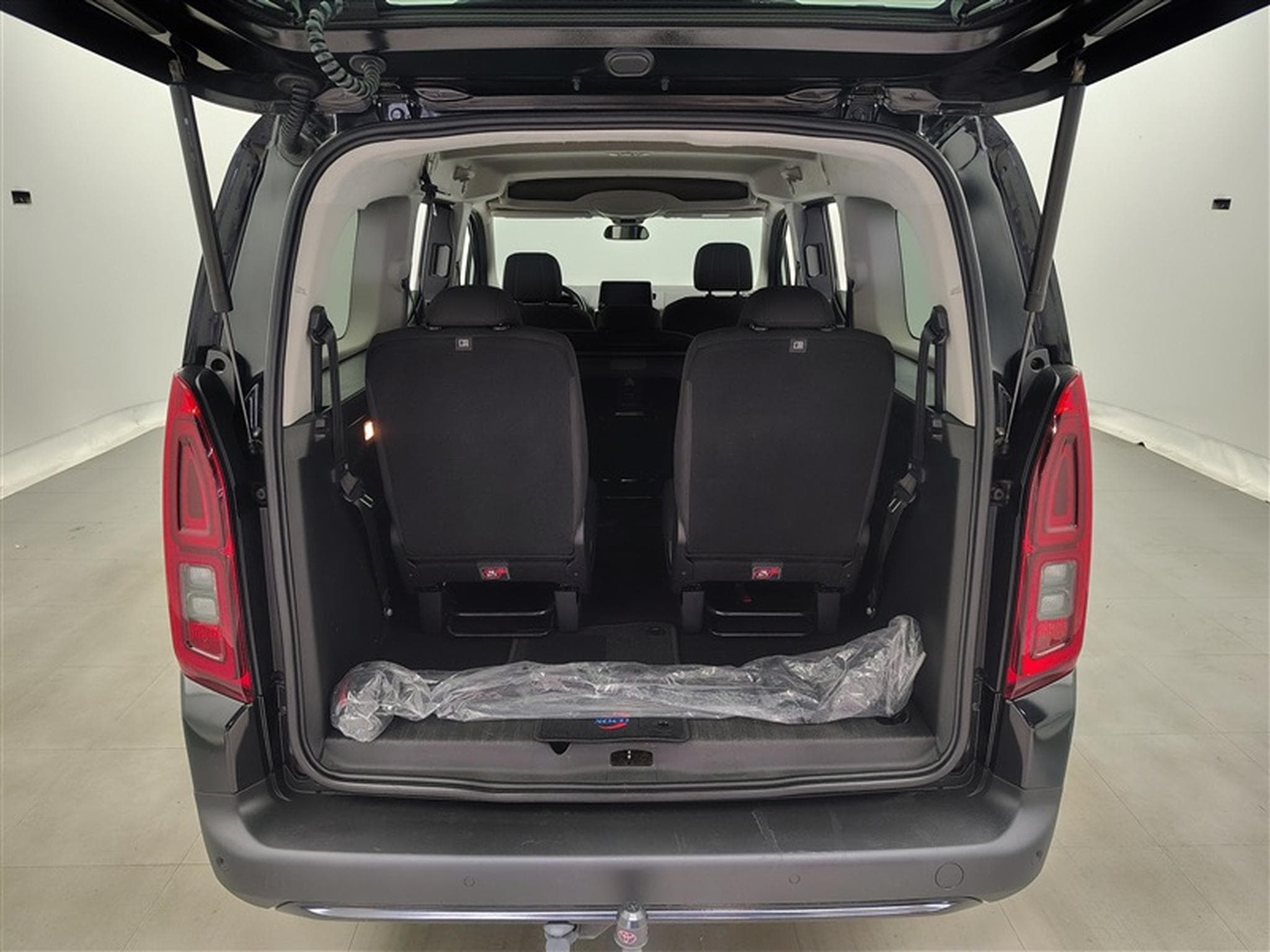 Toyota Proace Verso 1.2 MPV 7 PLACES * NAVI/CAMERA360/PDC/JA16* (2021) - Foto 14