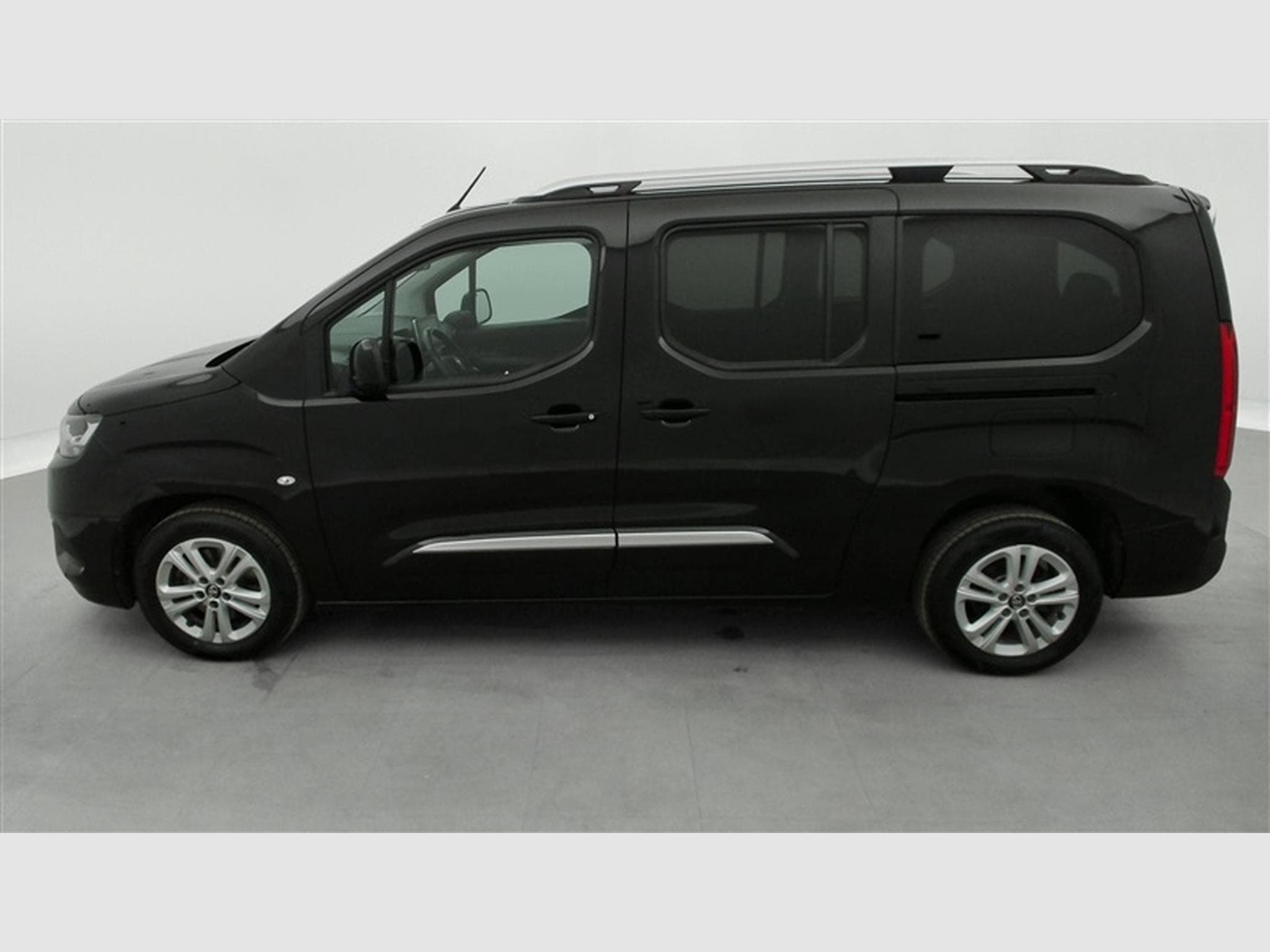 Toyota Proace Verso 1.2 MPV 7 PLACES * NAVI/CAMERA360/PDC/JA16* (2021) - Foto 3