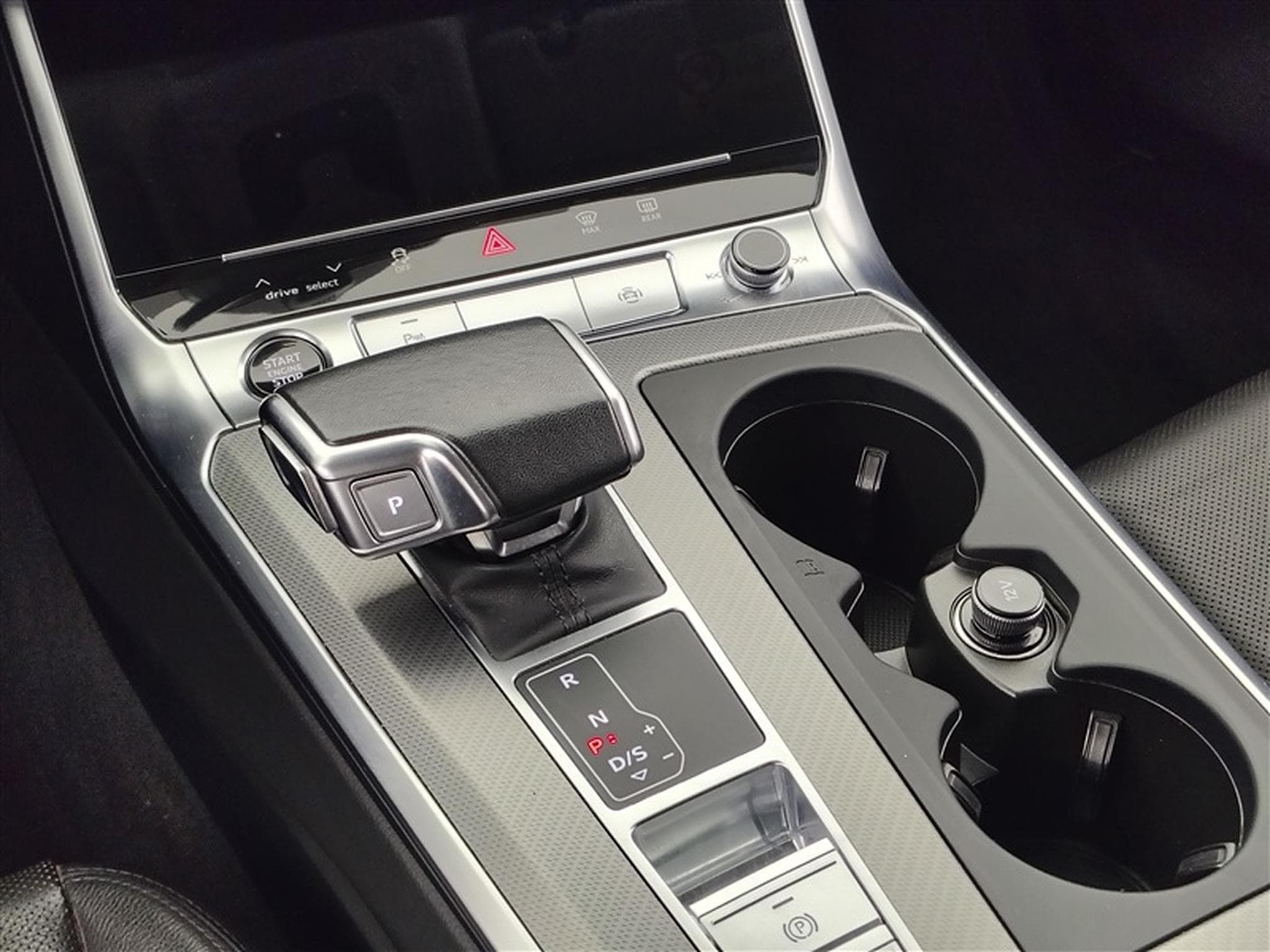 Audi A6 Avant 35 TDI 163Cv S-Tronic Sport CUIR / NAVI / CAMERA (2022) - Foto 12