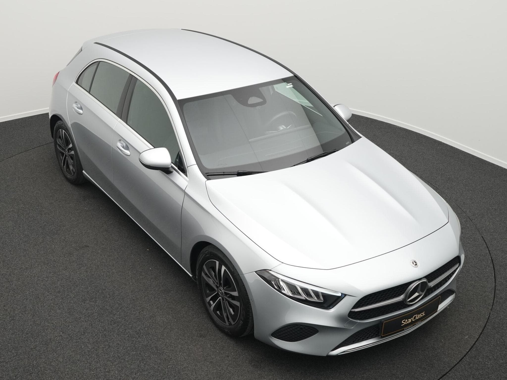 Mercedes A 180 d LED+Kamera+Apple+MBUX (2025) - Photo 10